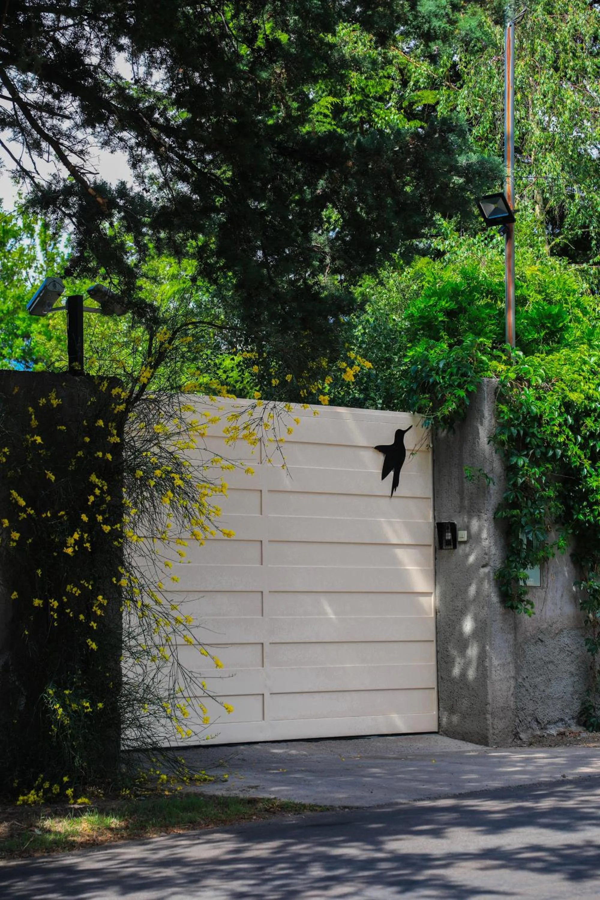 Facade/entrance in El Carmelo Mountain Lodge