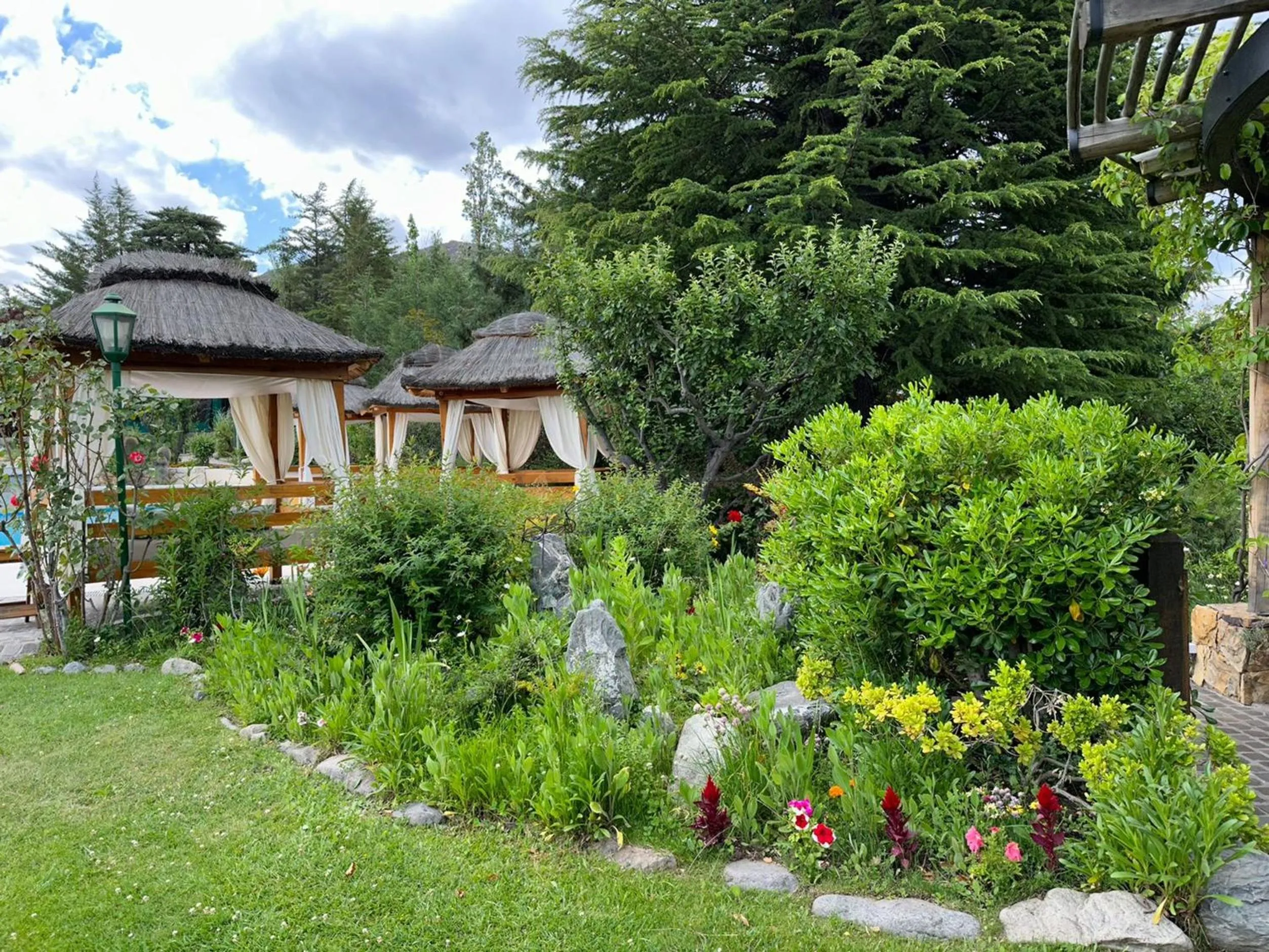 Garden in El Carmelo Mountain Lodge