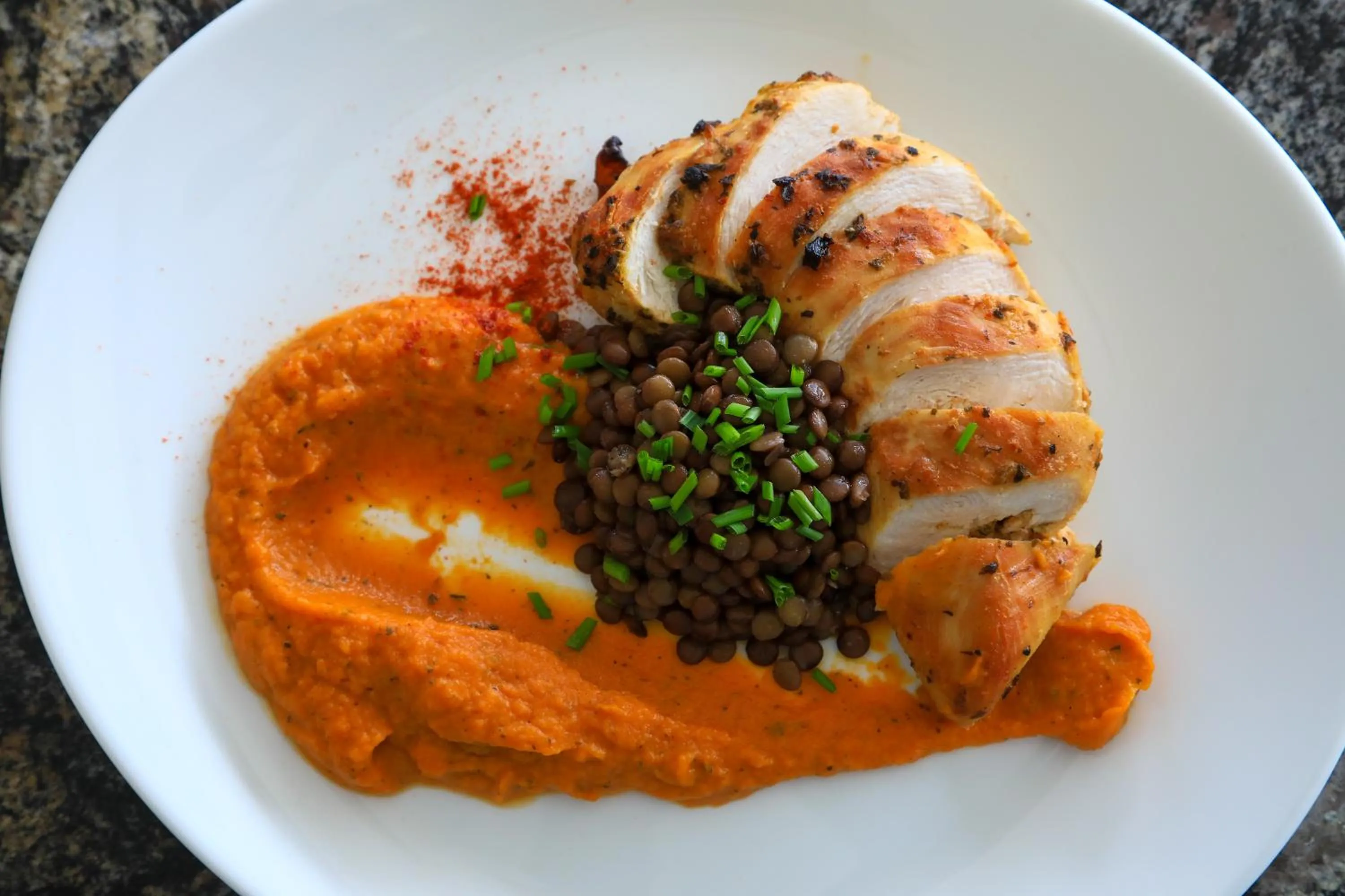 Food in El Carmelo Mountain Lodge