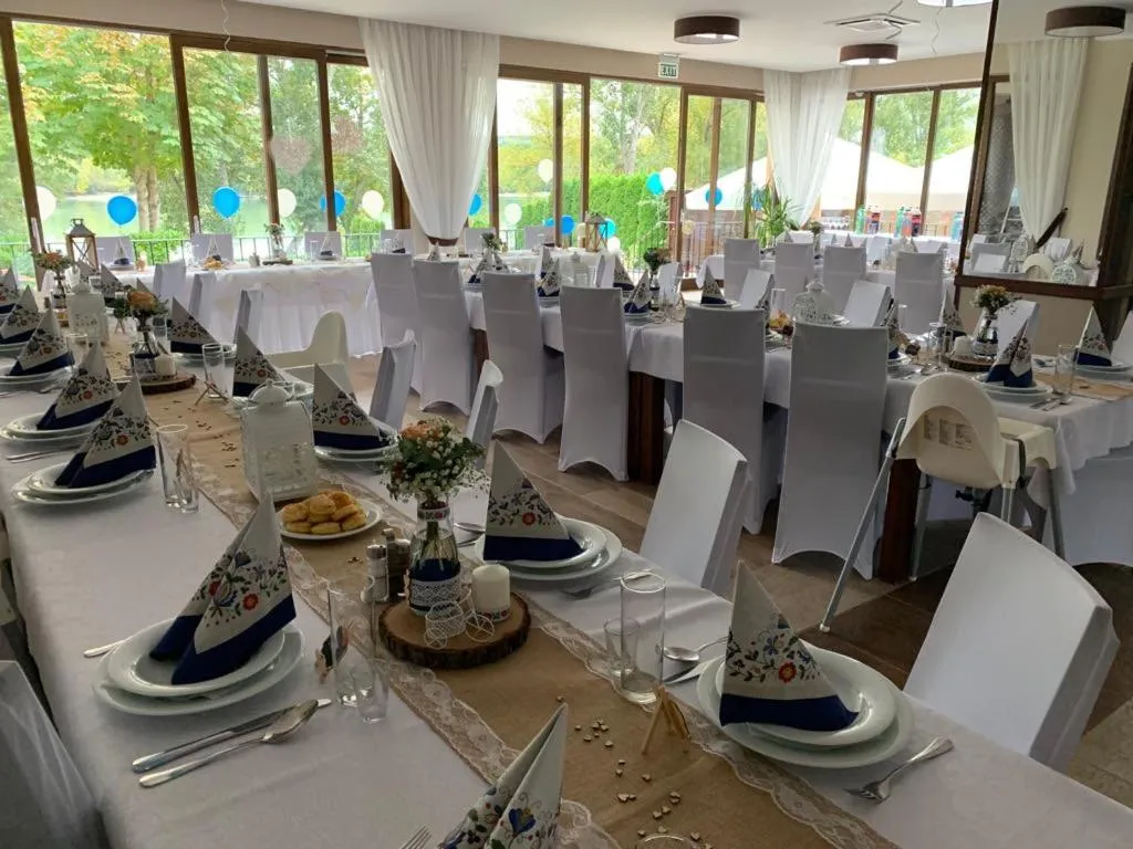 Restaurant/places to eat in Mlyn Penzion & Wellness