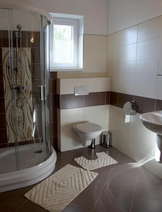 Shower in Mlyn Penzion & Wellness