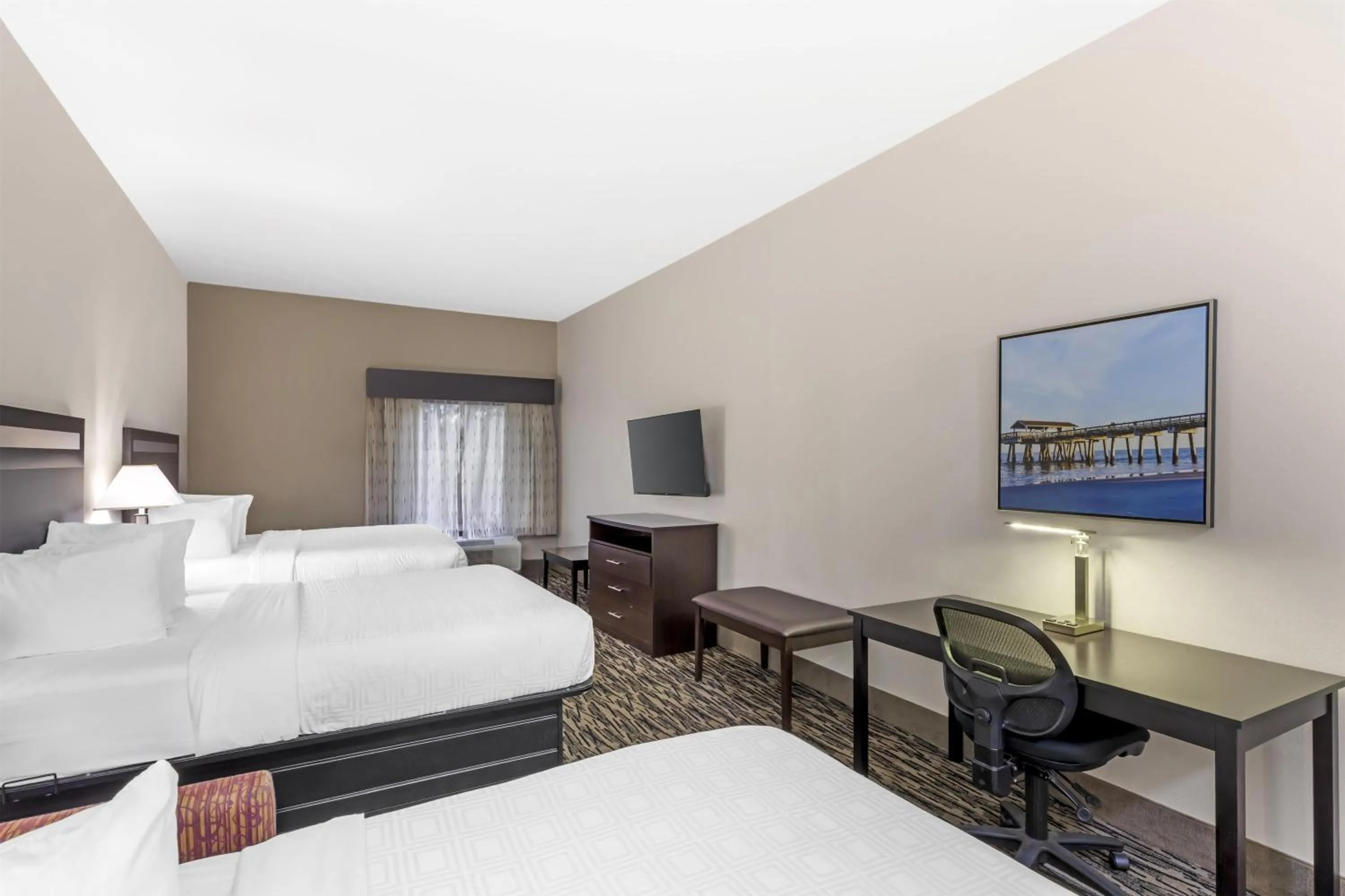 Photo of the whole room, Bed in Best Western Plus McDonough Inn & Suites