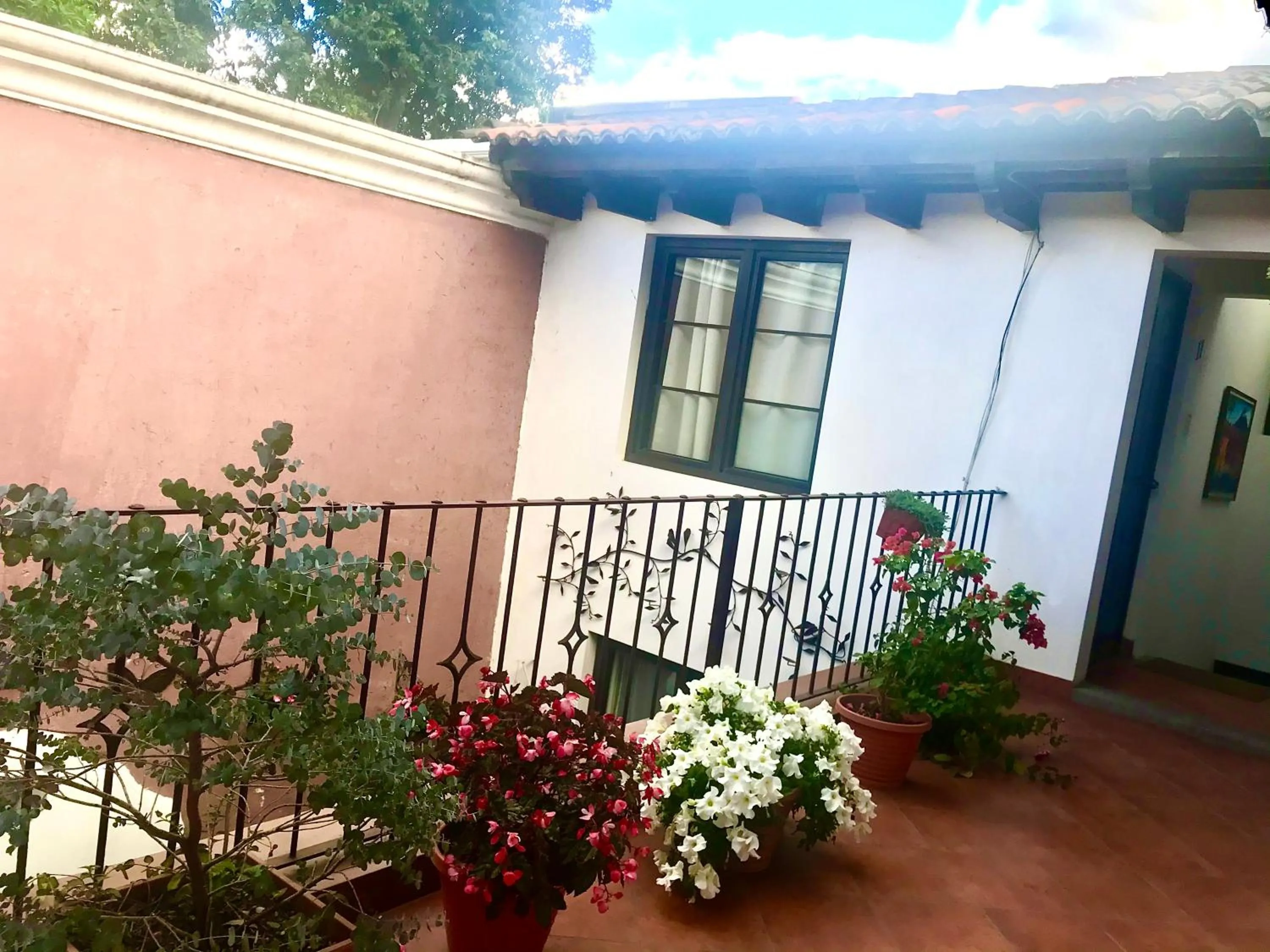 Property building in Hotel la Galería