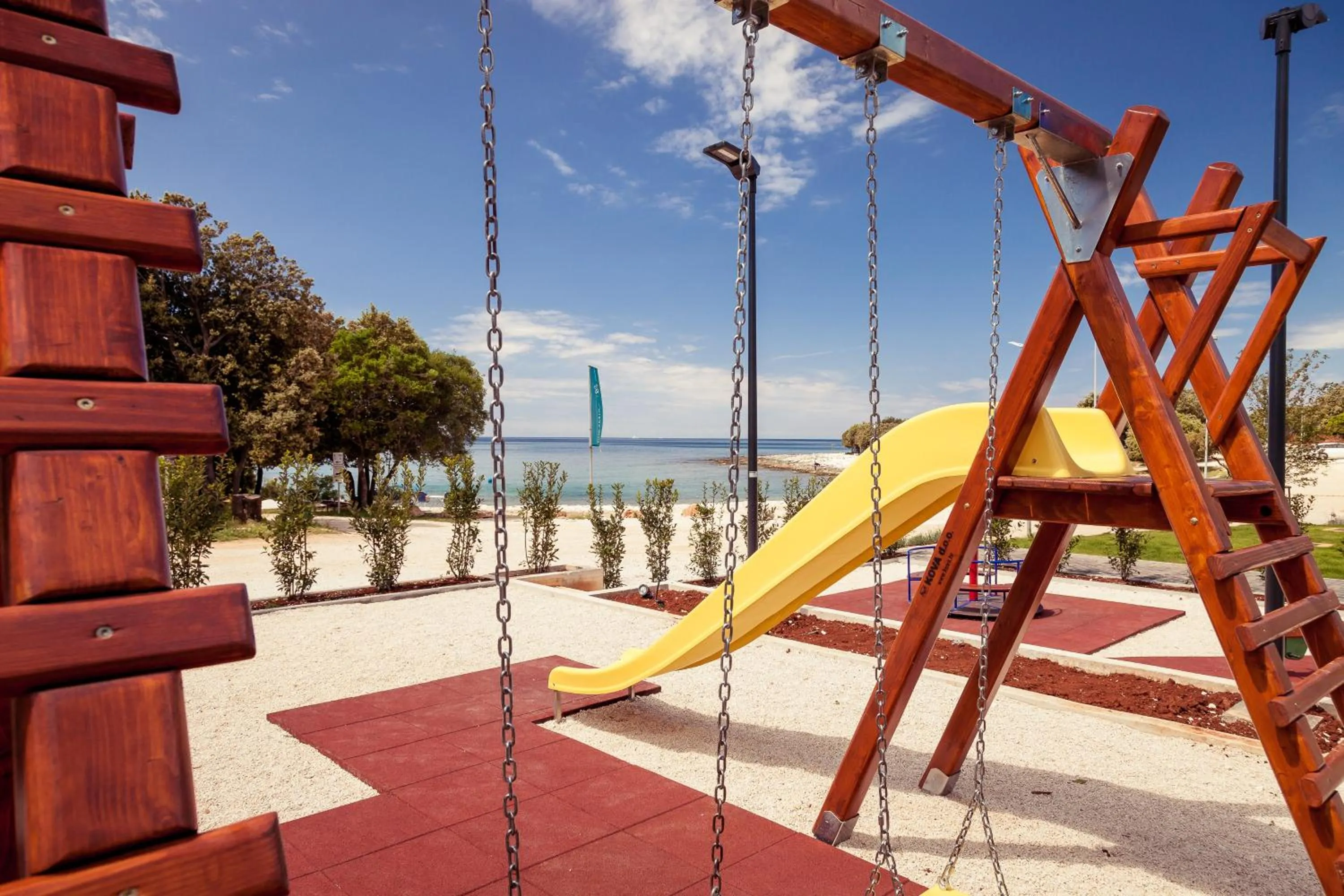 Day in Camping Homes Mon Perin