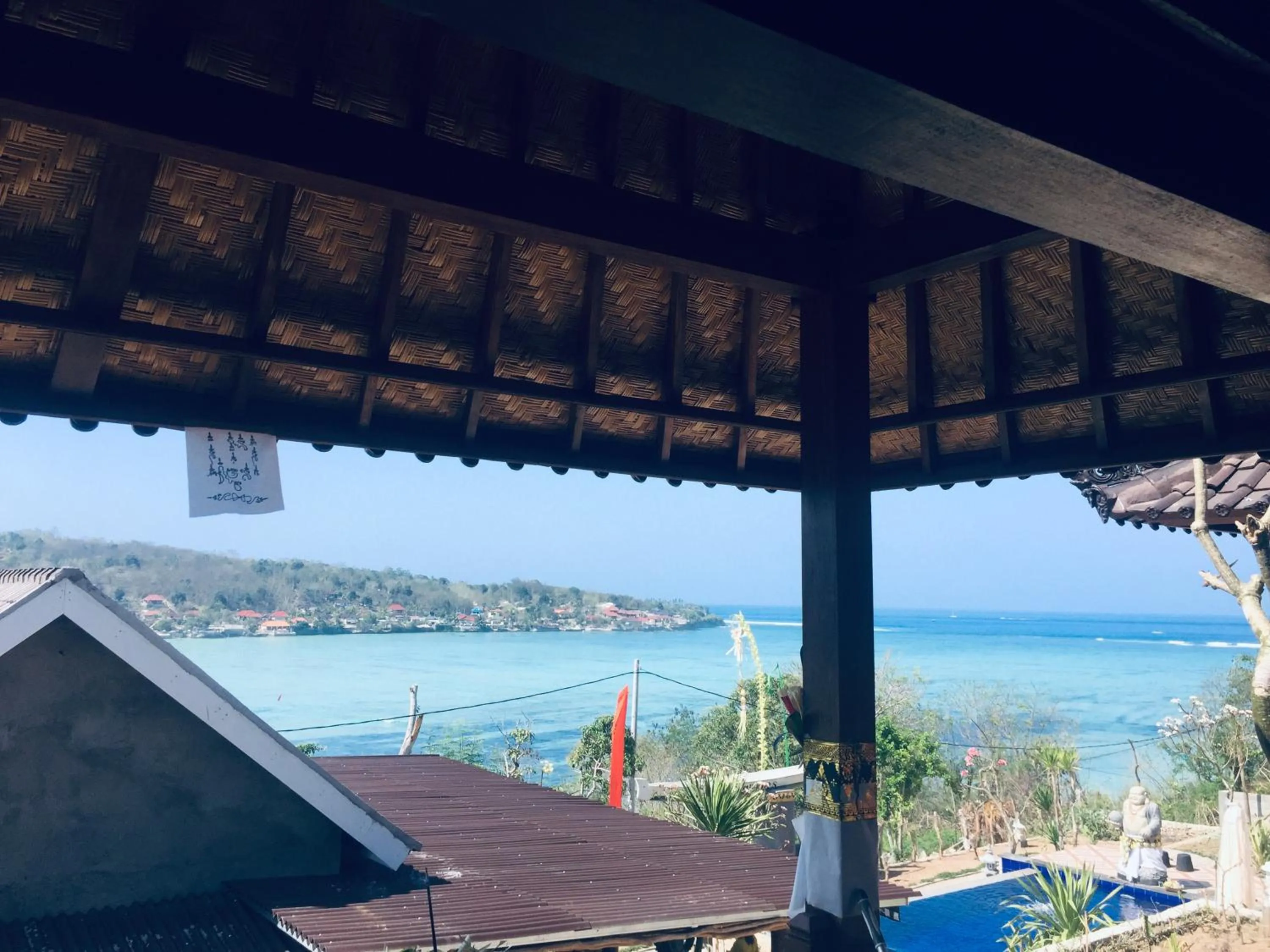 Sea view in Sunday Huts Lembongan
