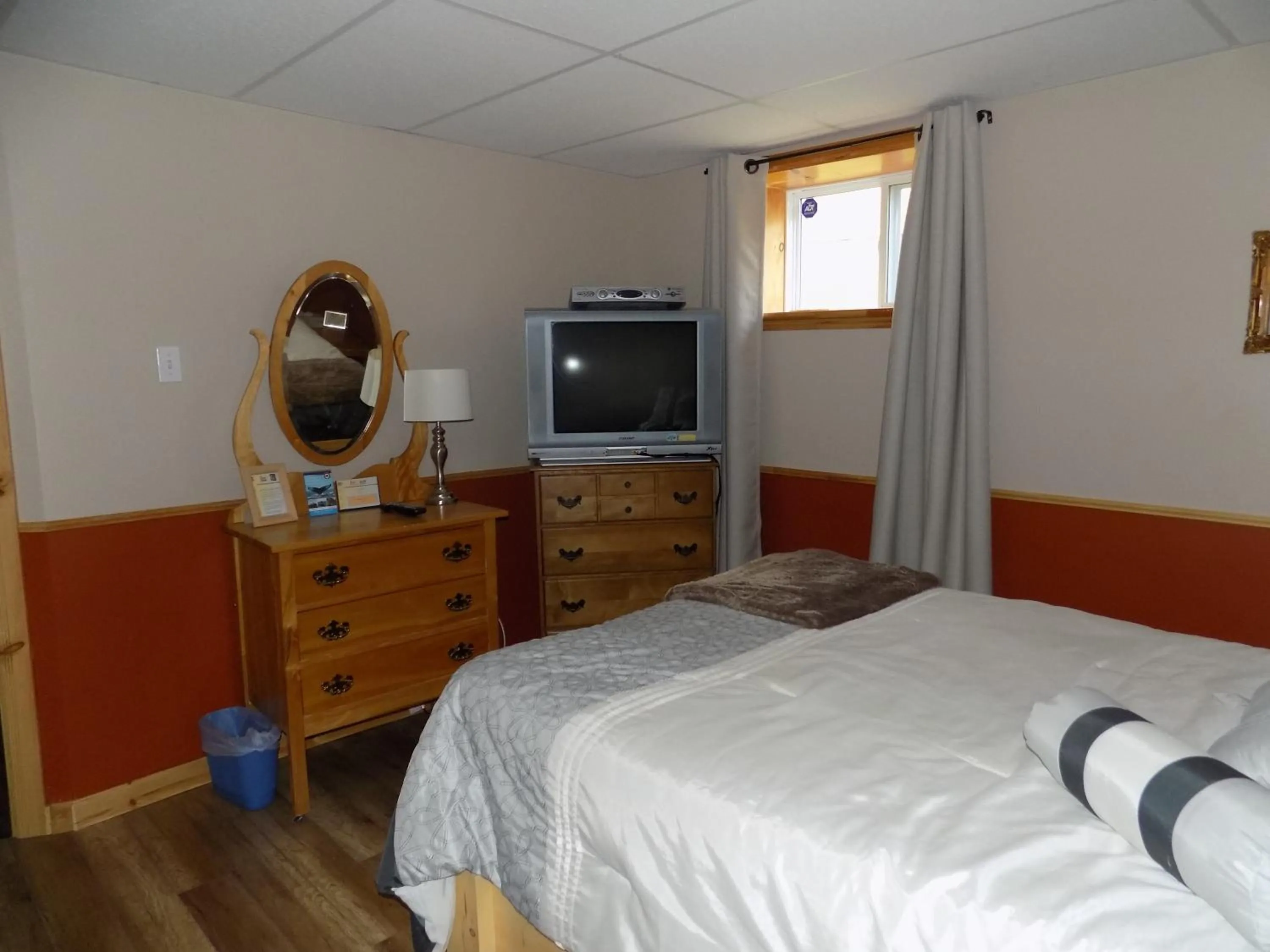 Decorative detail, Bed in Gîte Esprit Follet