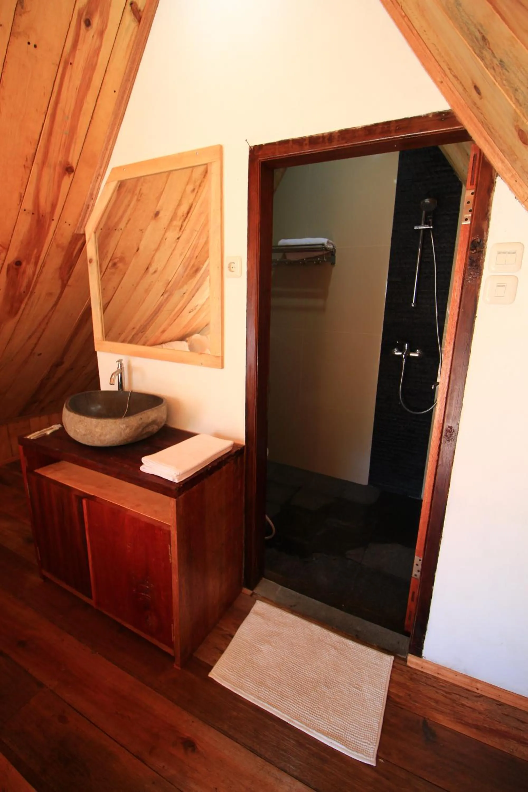 Bathroom in Padi Ecolodge