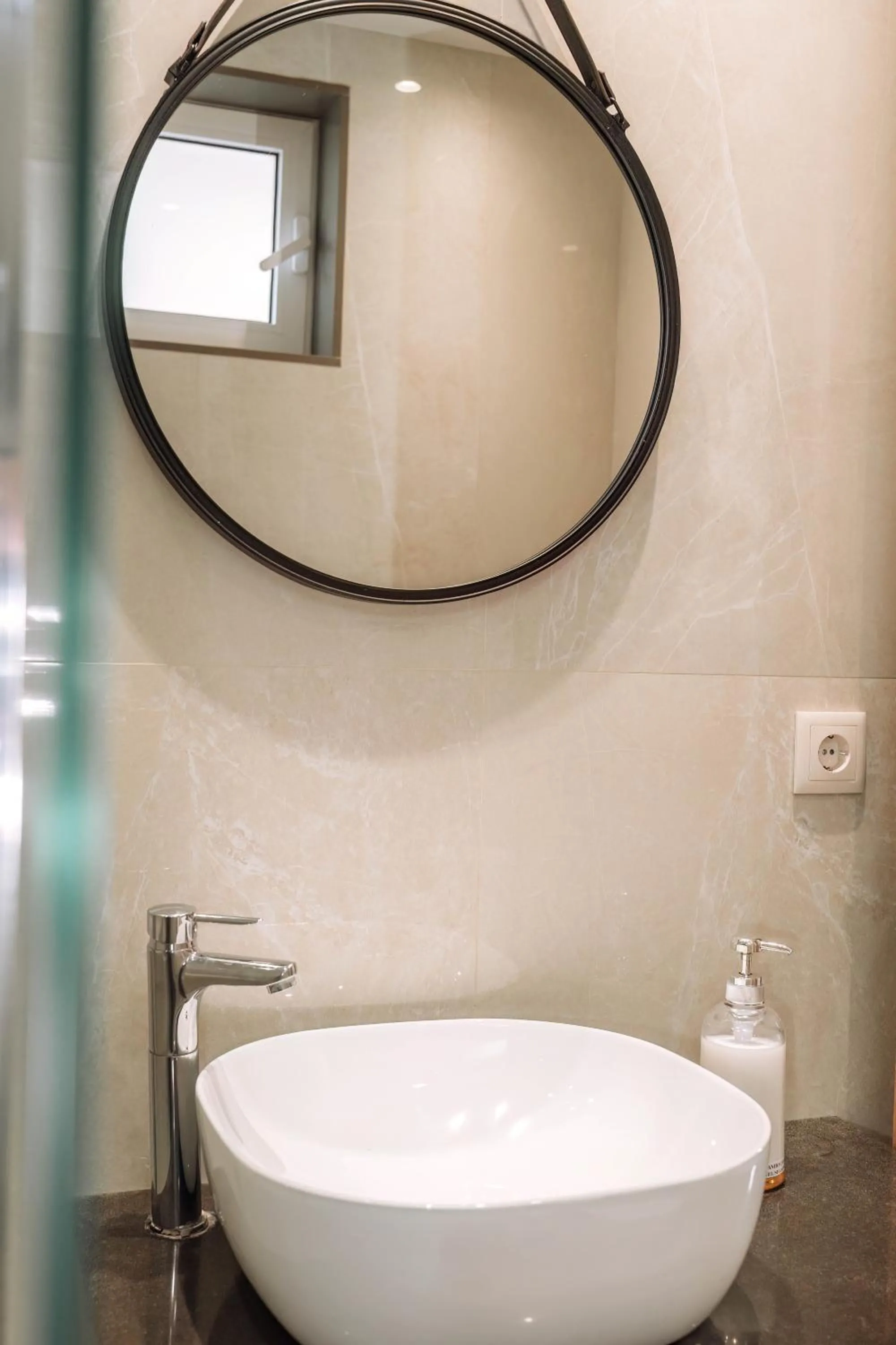 Bathroom in Alma Invicta Alegria