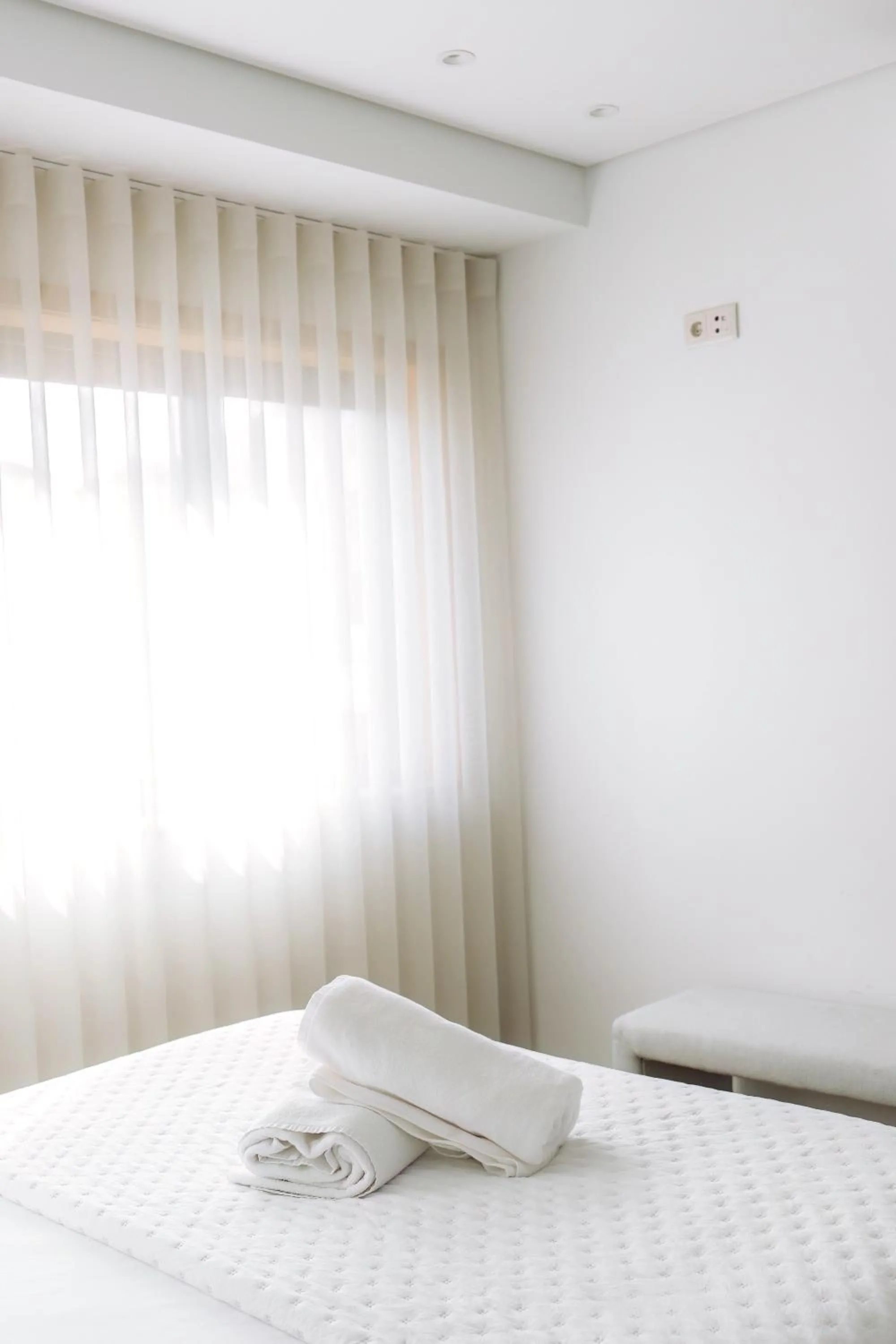 Bedroom, Bed in Alma Invicta Alegria