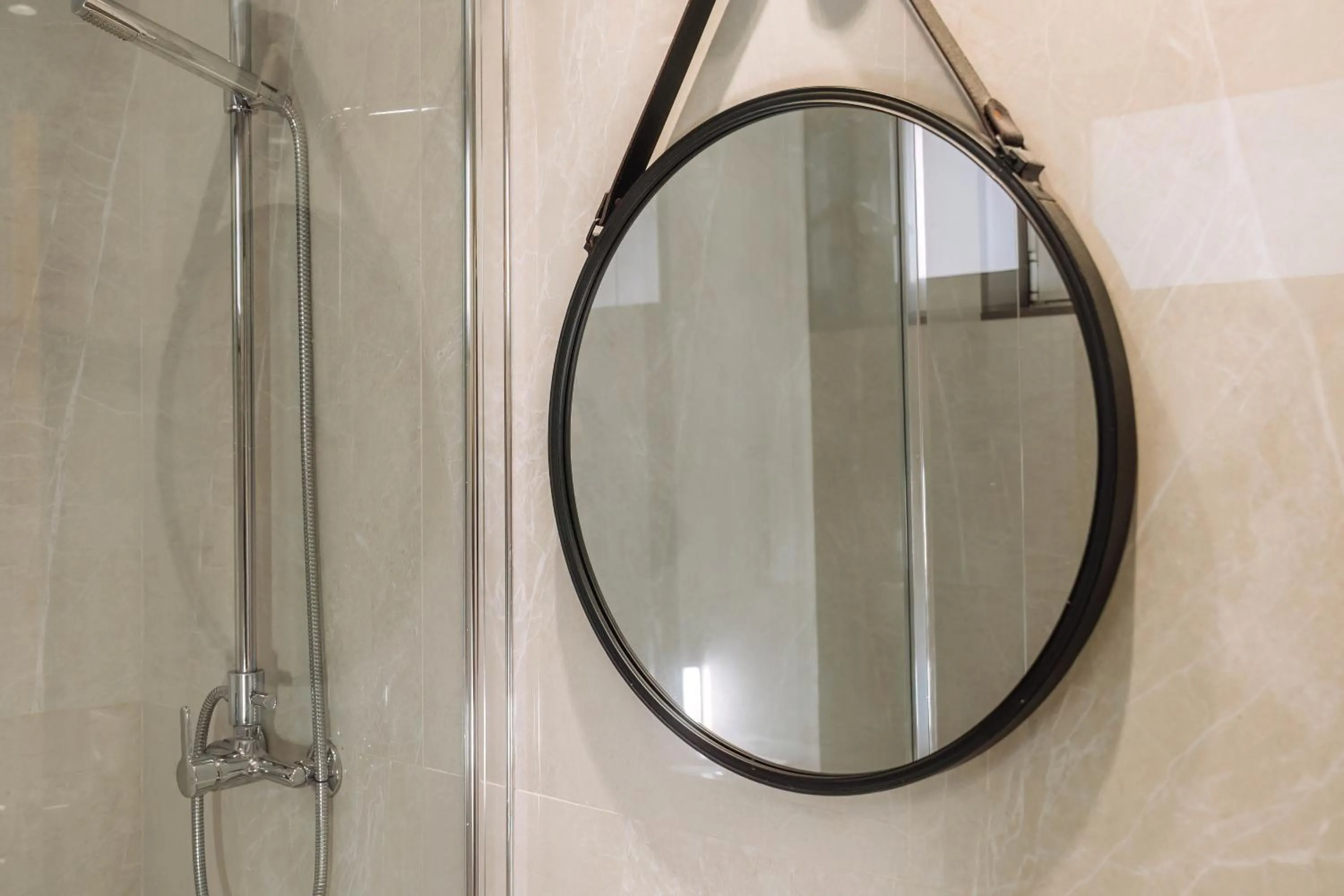 Shower in Alma Invicta Alegria