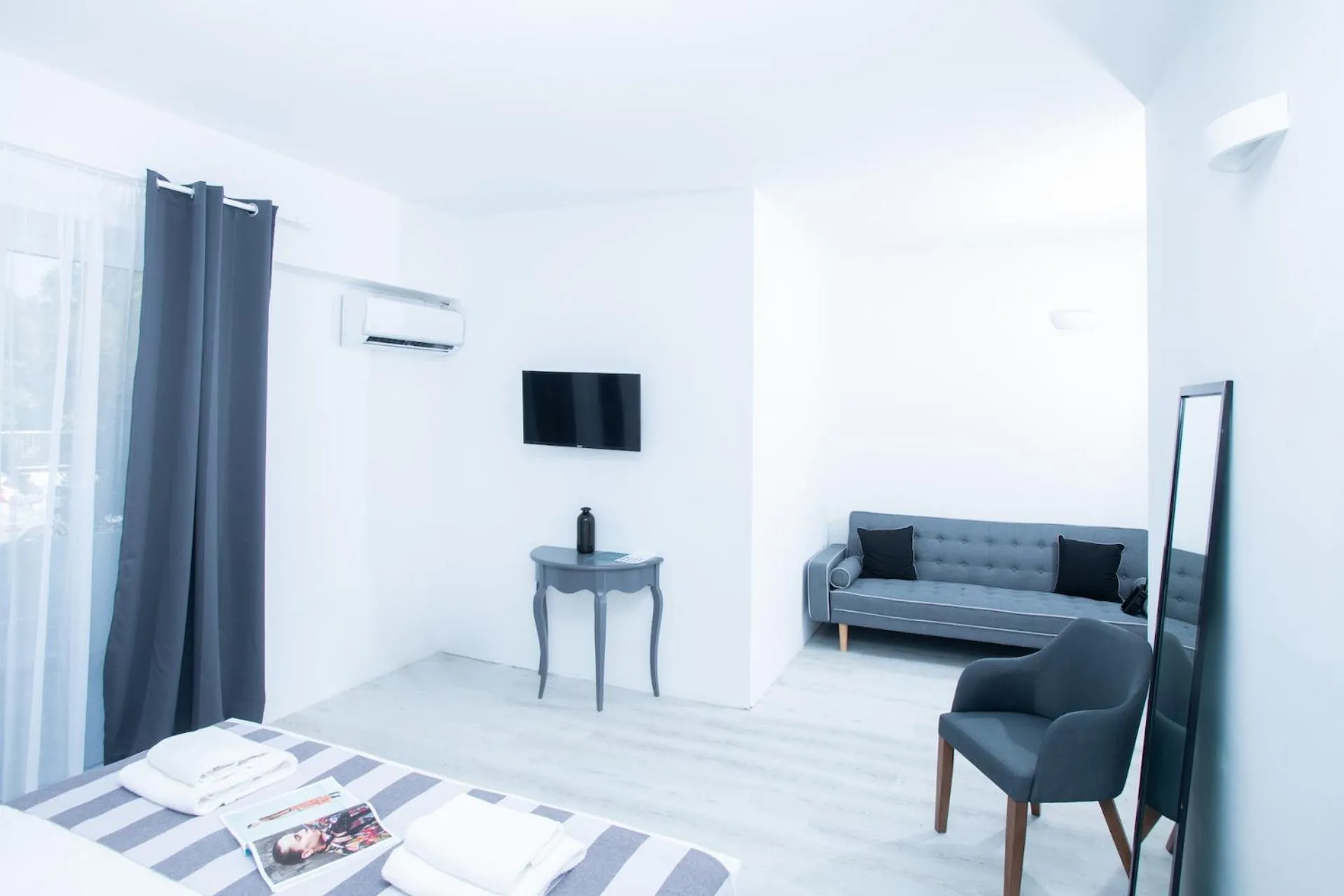 Seating area, Bed in Bianco Olympico Beach Resort-All Inclusive