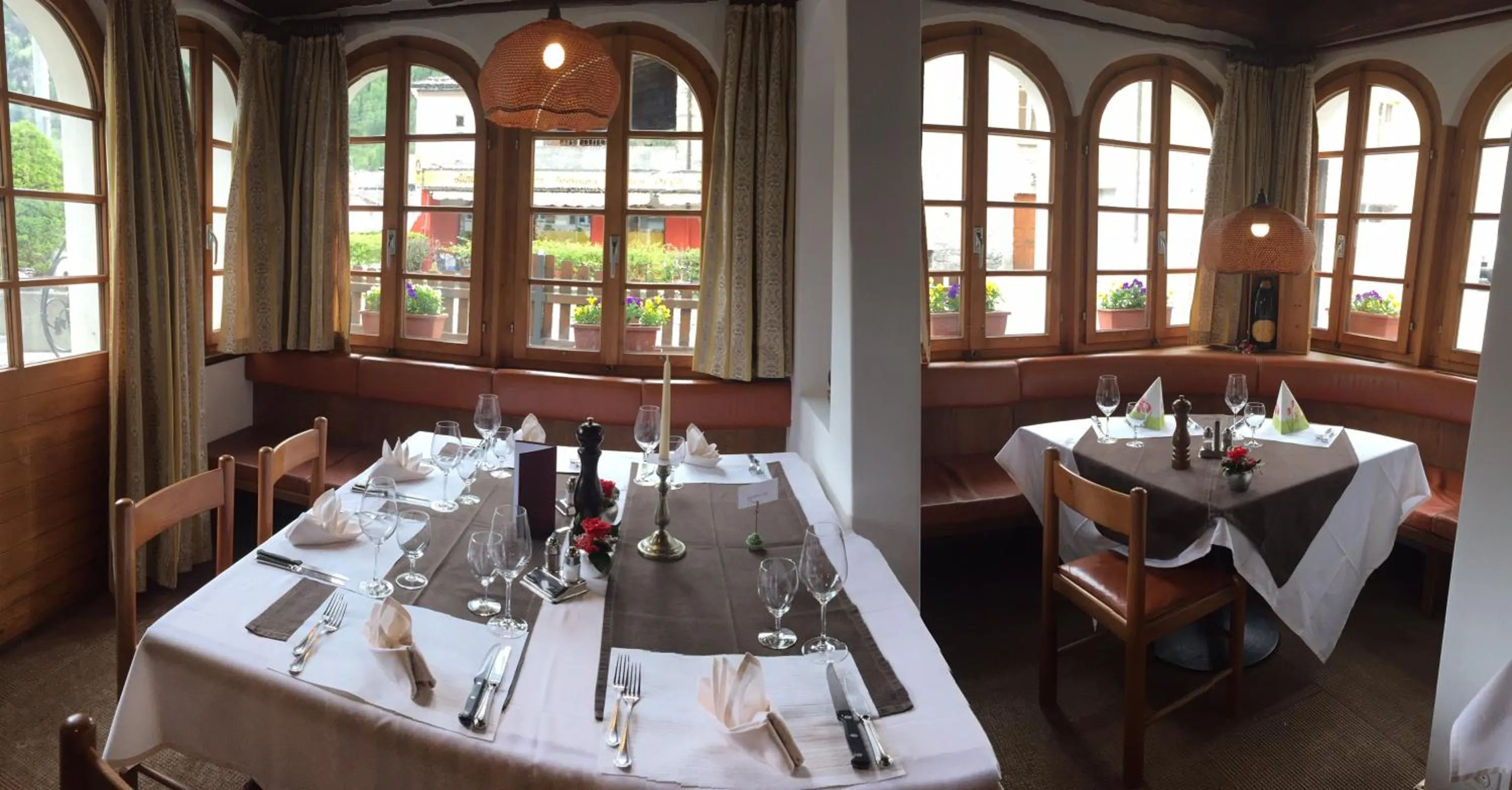 Decorative detail in Albergo Lardi