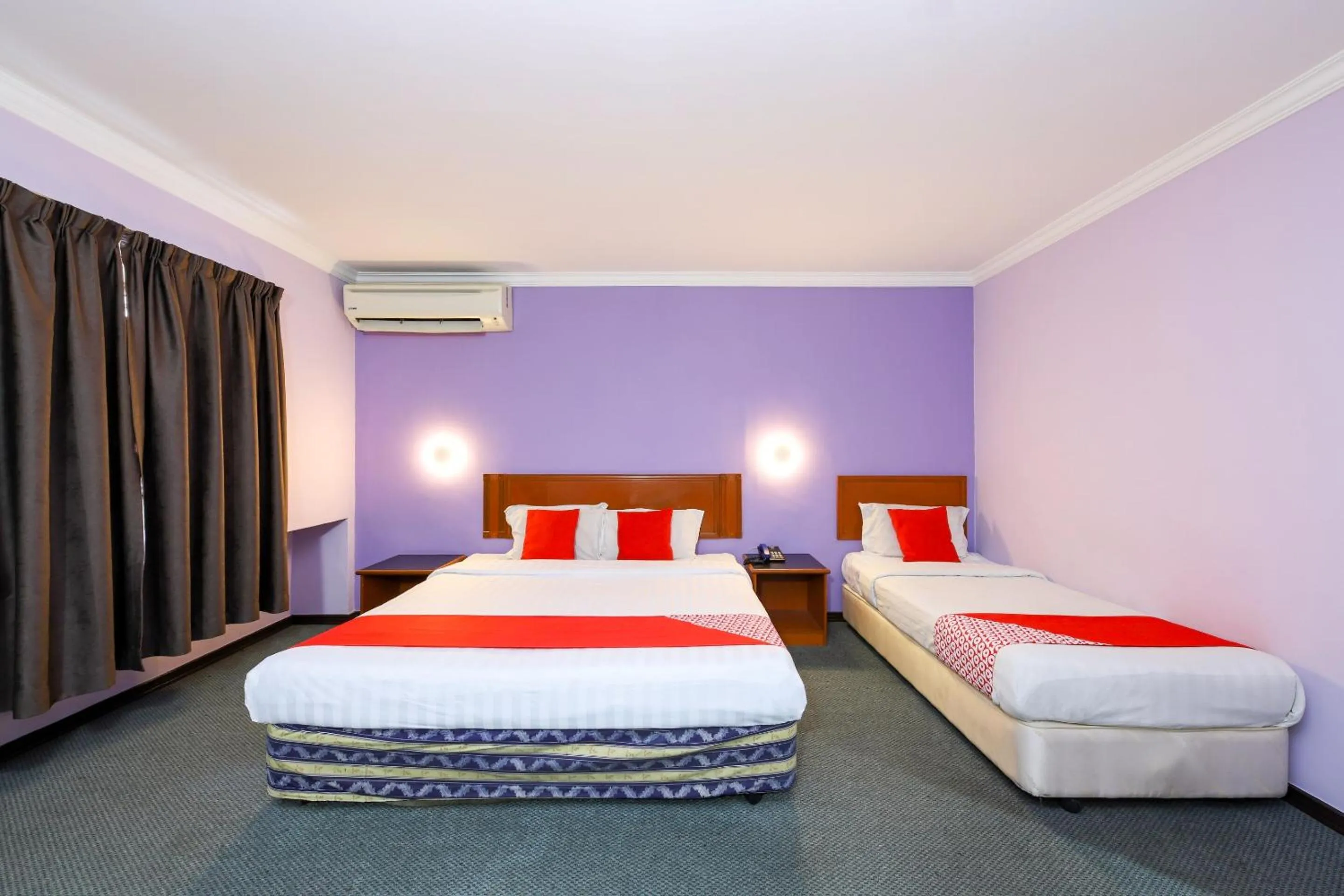 Bedroom in OYO 472 Comfort Hotel 1