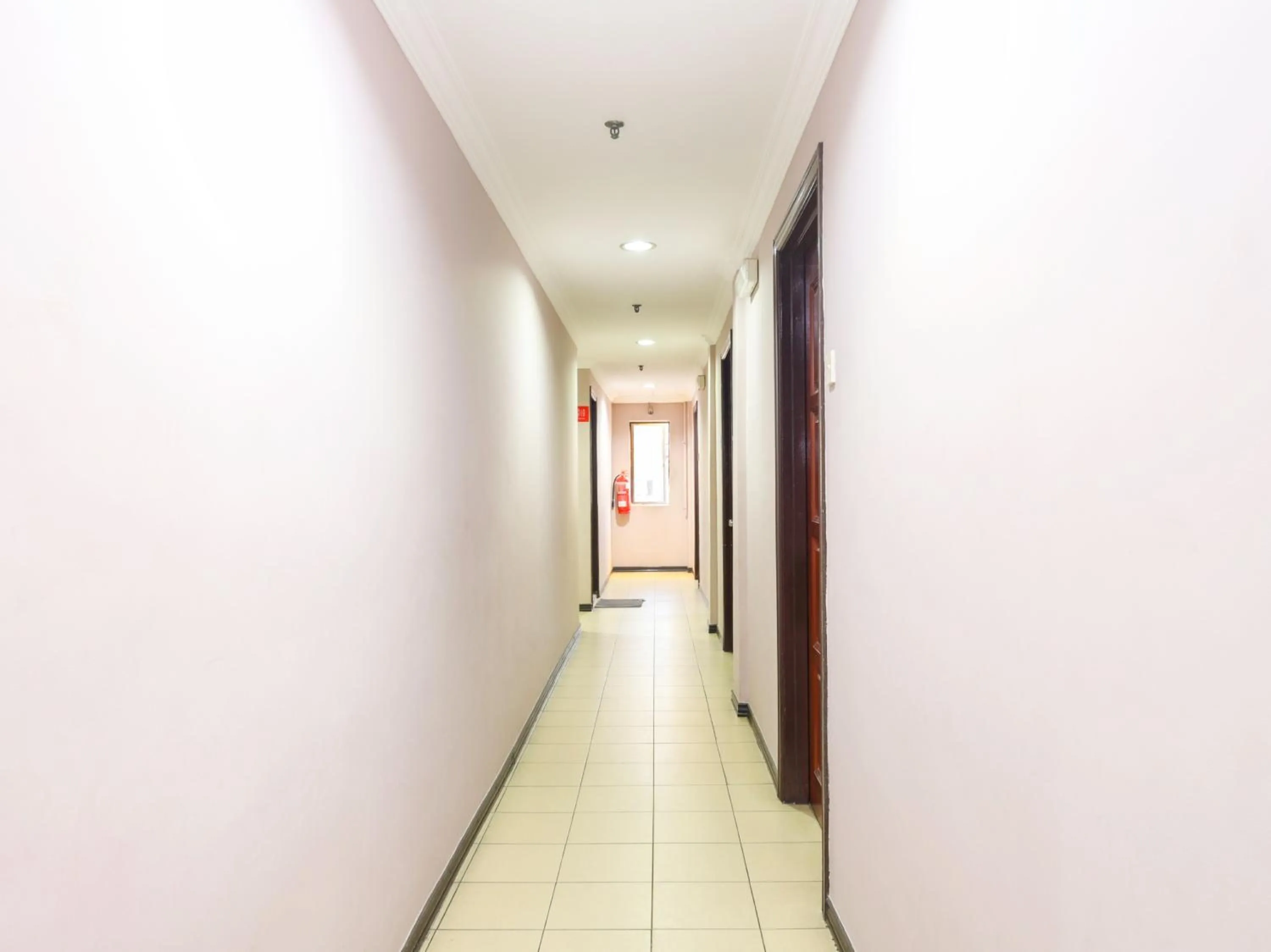 Floor plan in OYO 472 Comfort Hotel 1