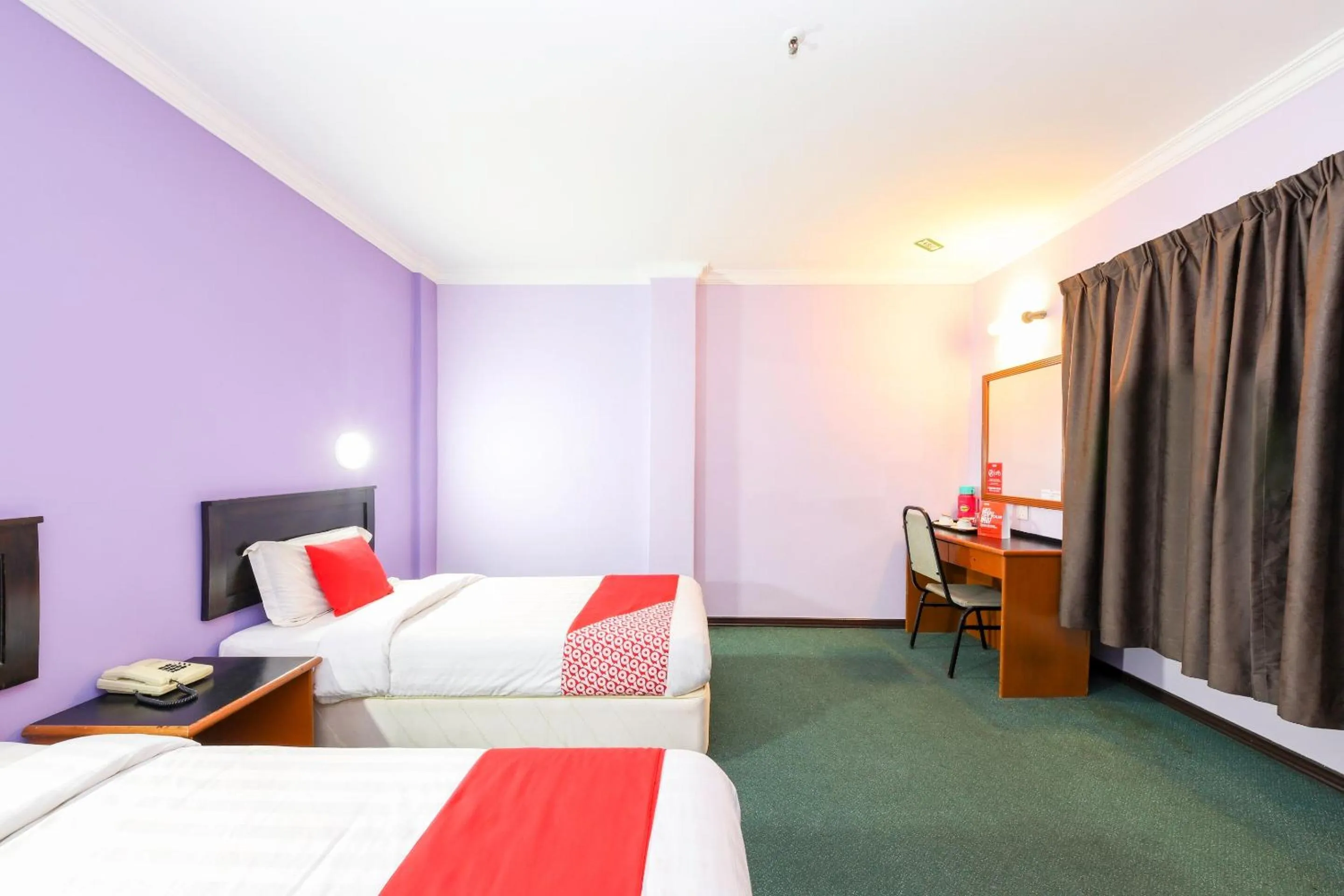 Bedroom in OYO 472 Comfort Hotel 1