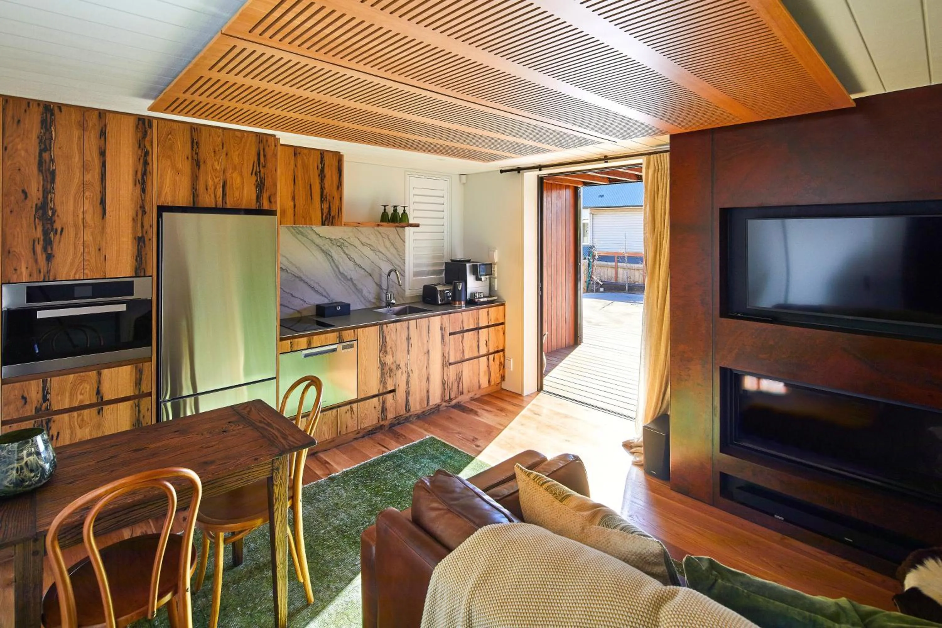 TV and multimedia in Newton Heights