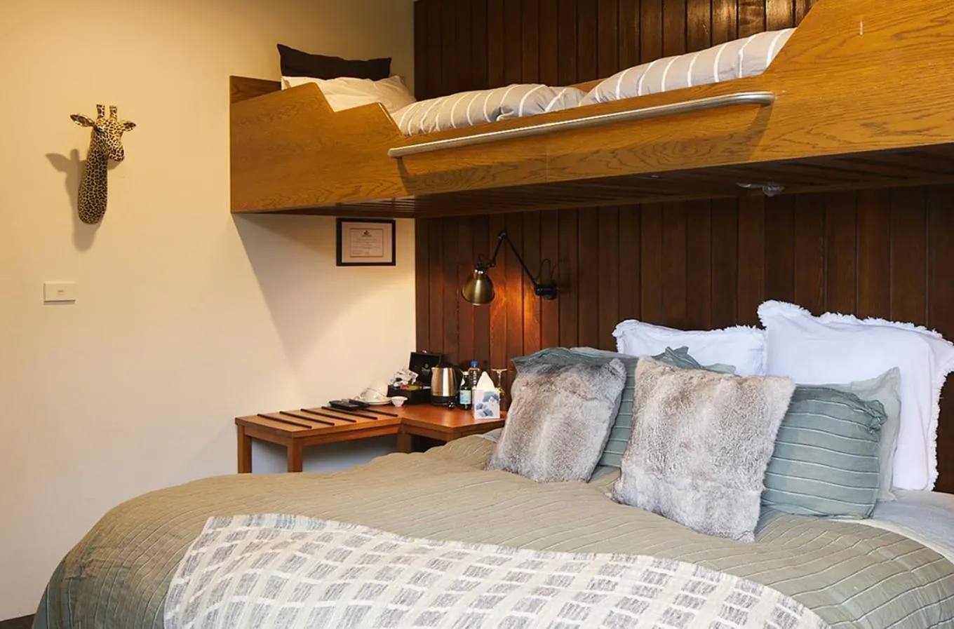 Bed in Newton Heights