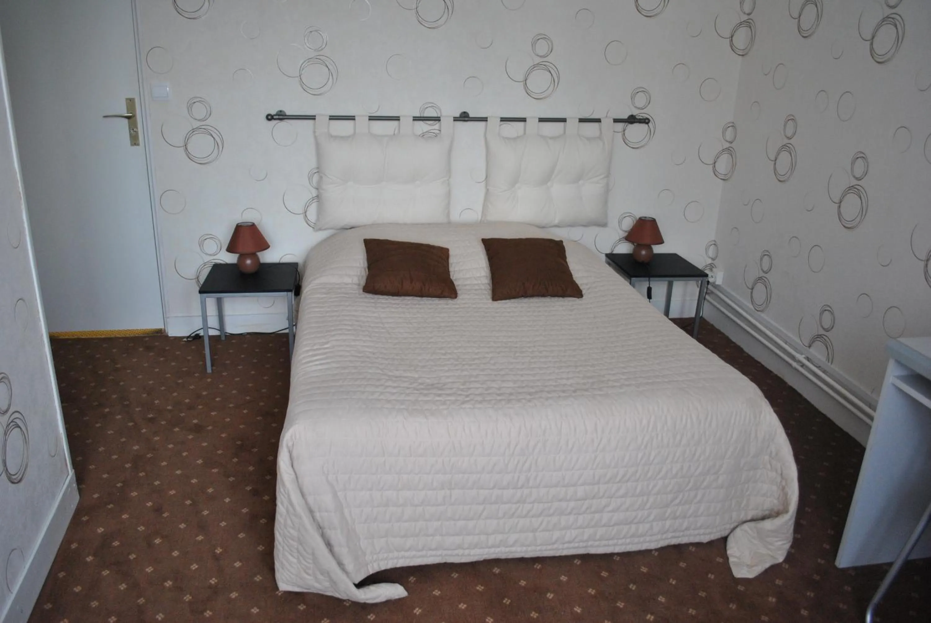 Photo of the whole room in Grand Hotel de l'étoile