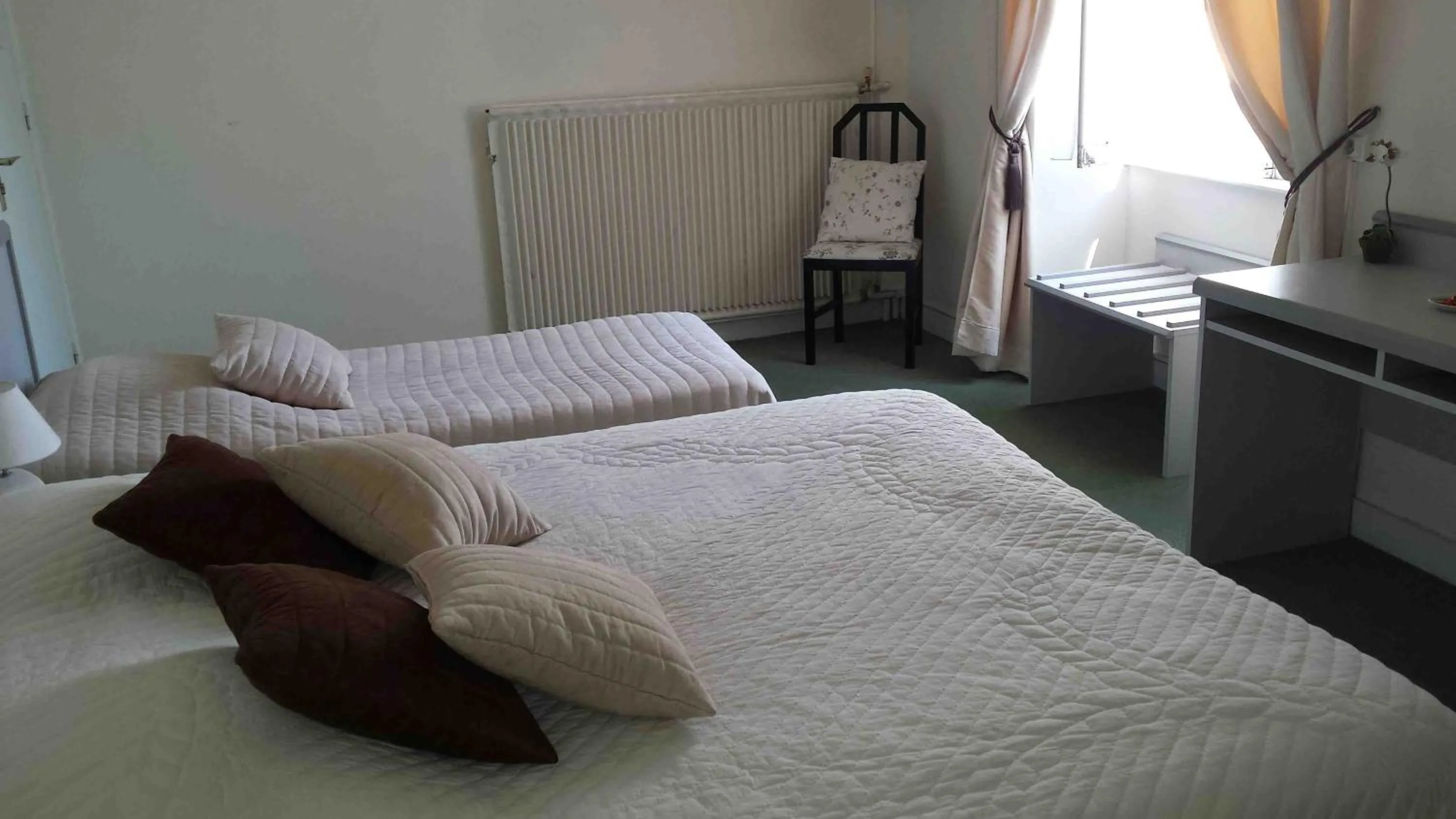Bedroom in Grand Hotel de l'étoile