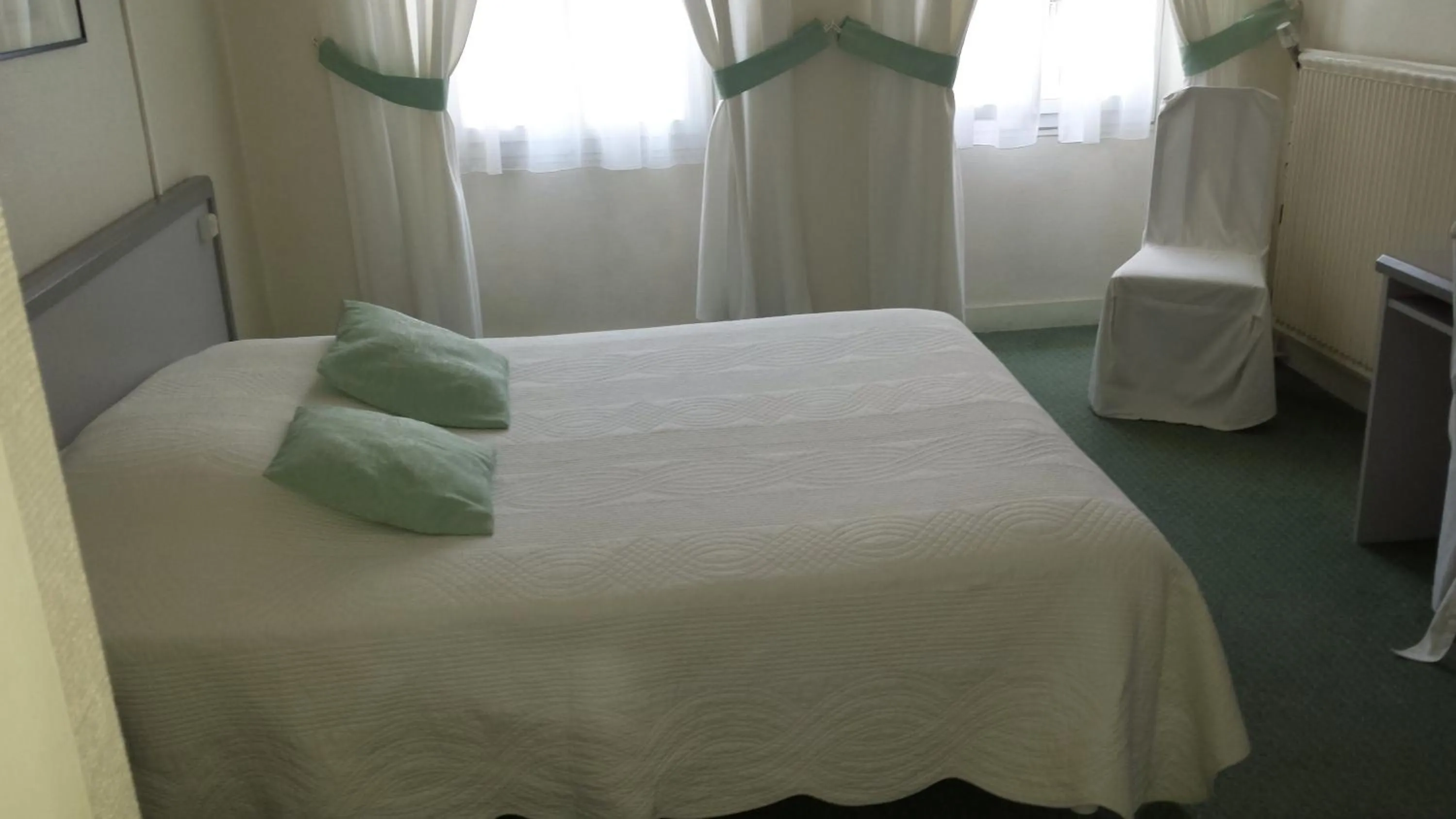 Bedroom in Grand Hotel de l'étoile