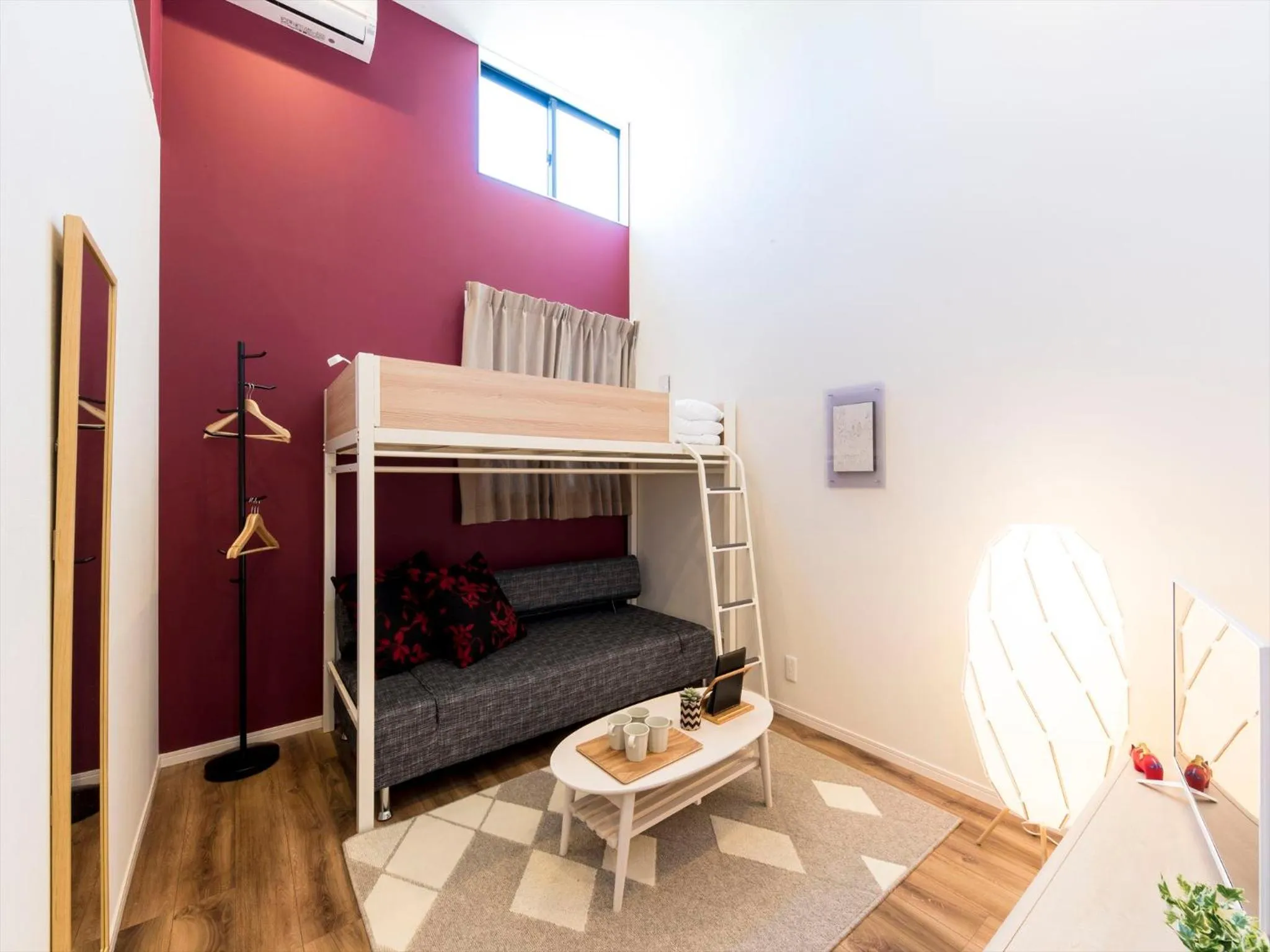 Living room, Bed in TRIP POD CHIYO A