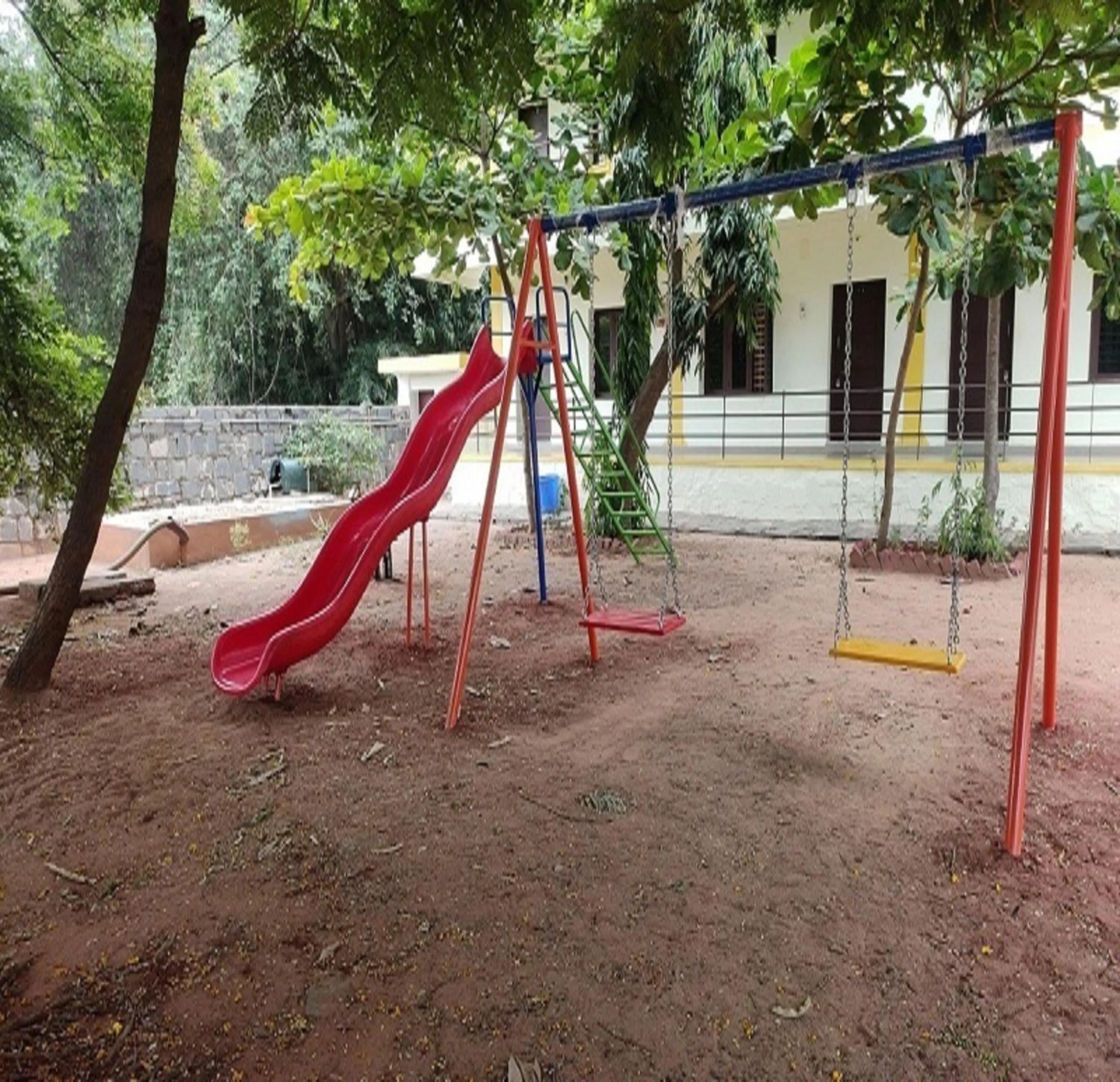 Day in Rani Residency