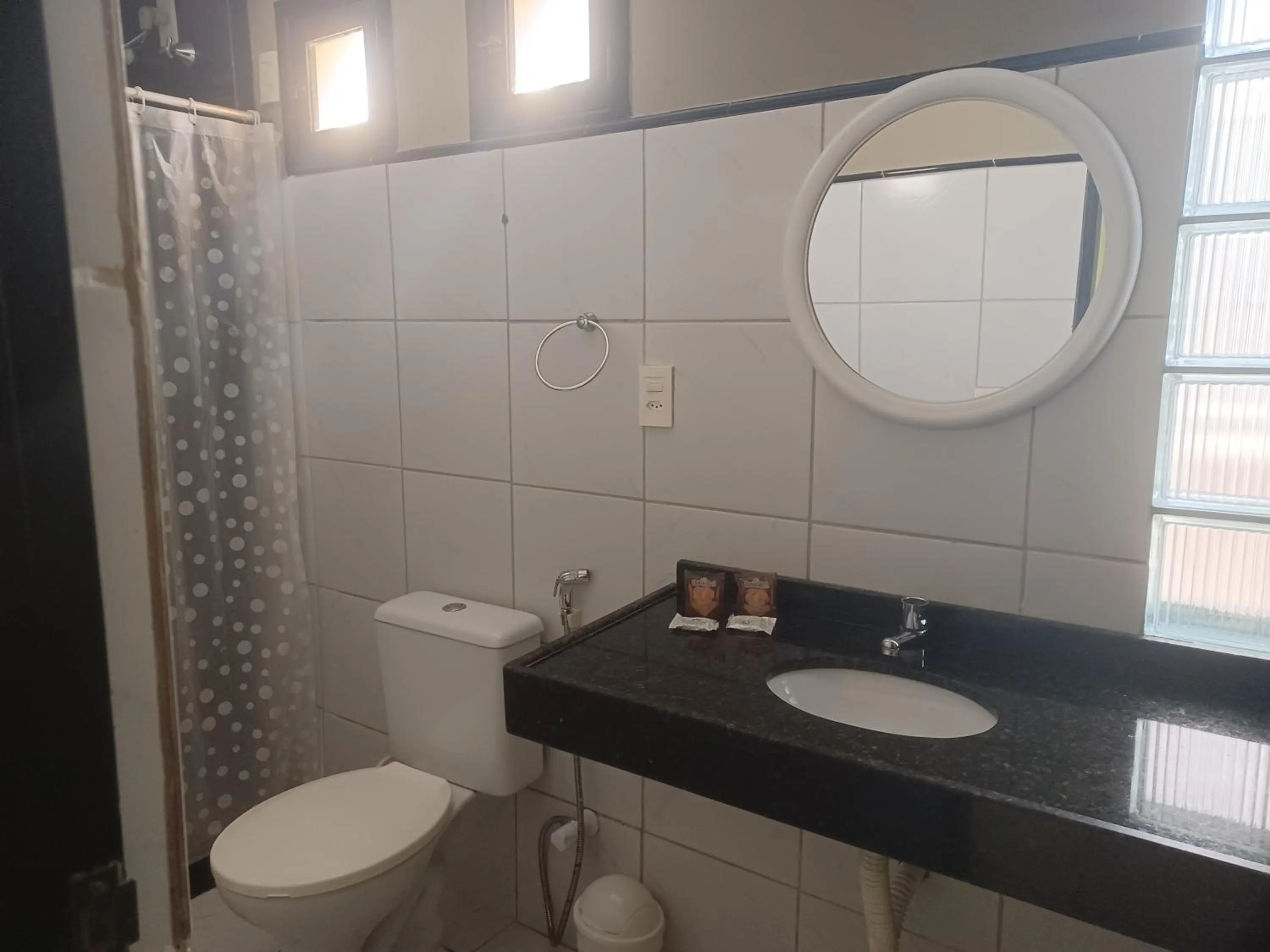 Shower in Pousada Laguna