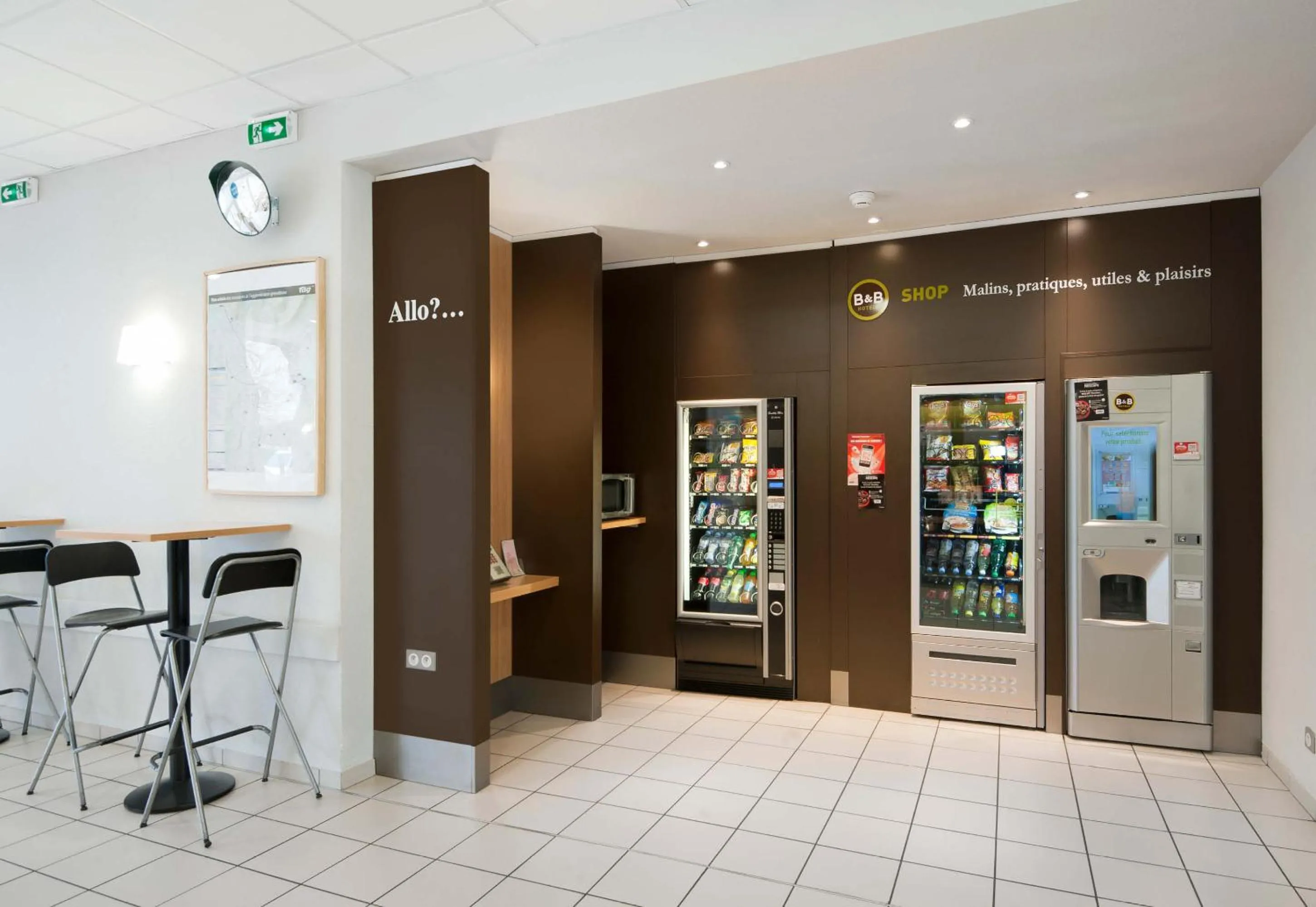 vending machine in B&B HOTEL Grenoble Centre Alpexpo