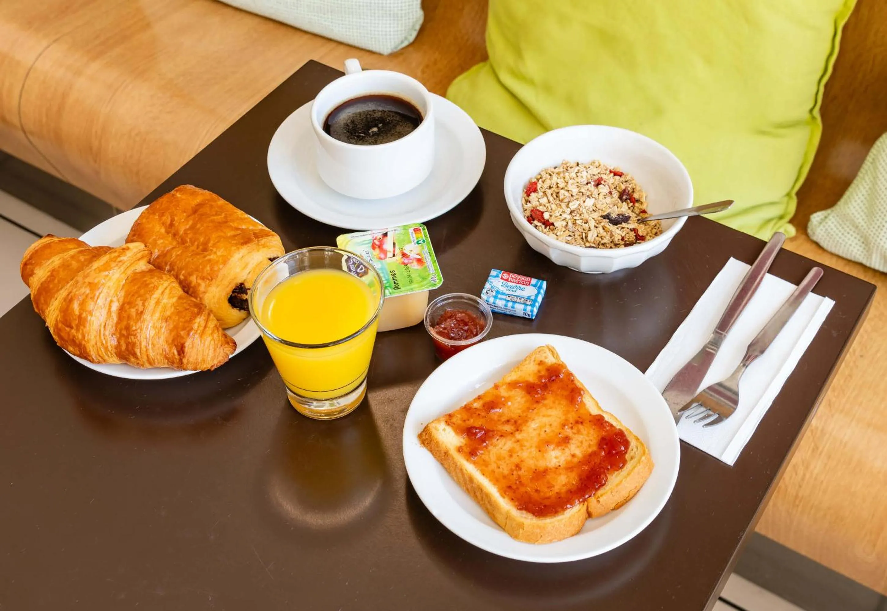 Breakfast in B&B HOTEL Grenoble Centre Alpexpo