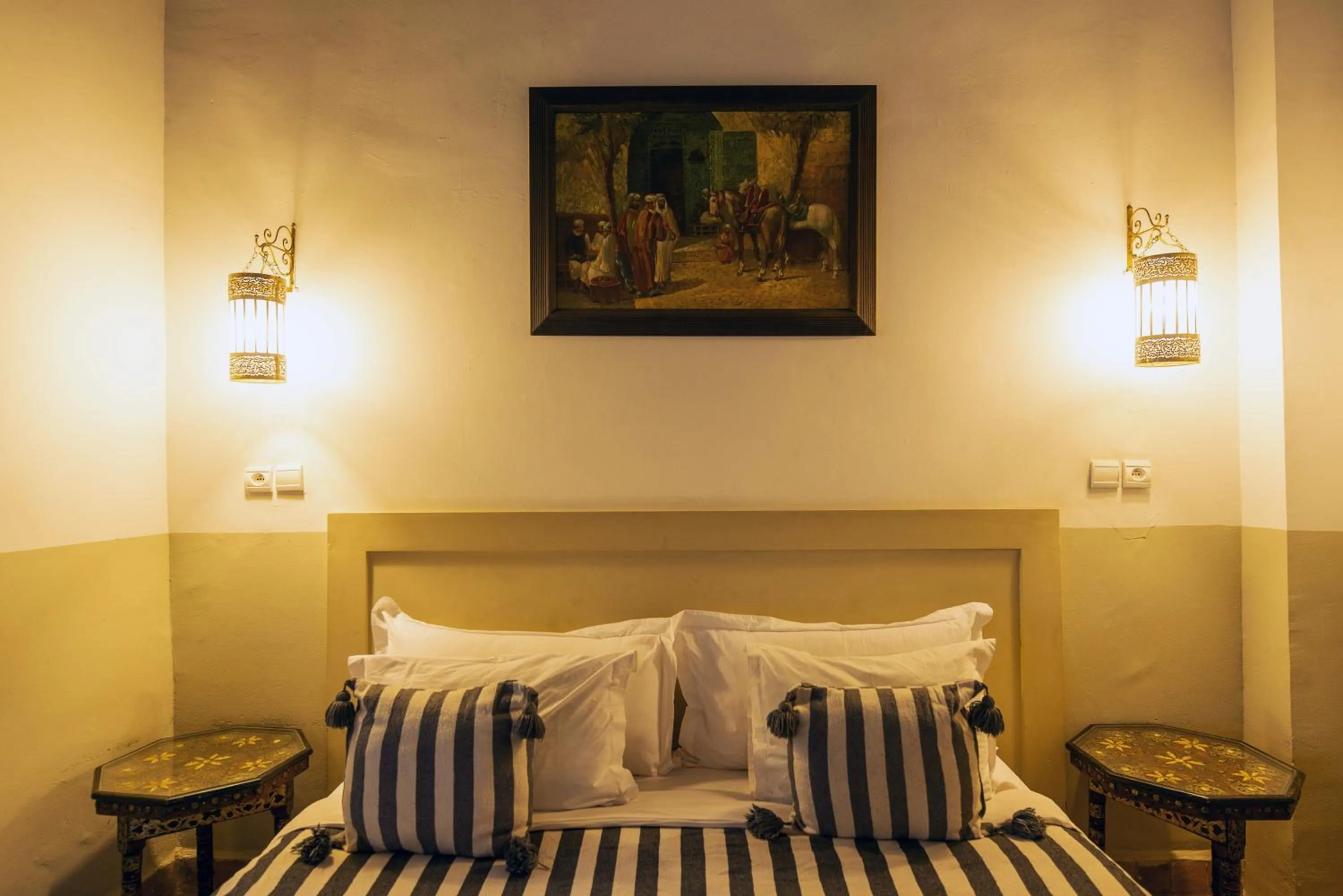 Bed in Riad 64 Maison D'hôtes & Spa