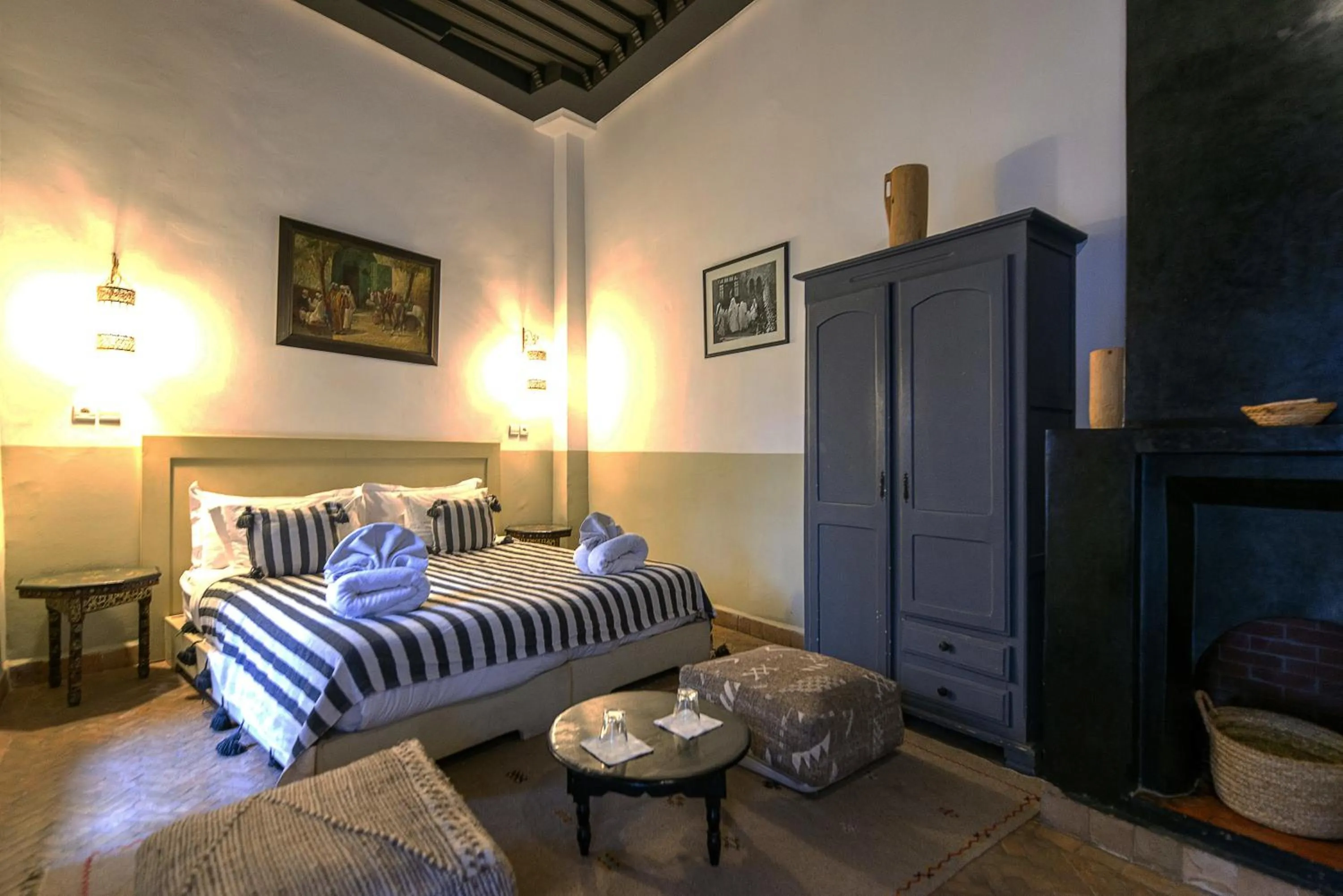 Bed in Riad 64 Maison D'hôtes & Spa