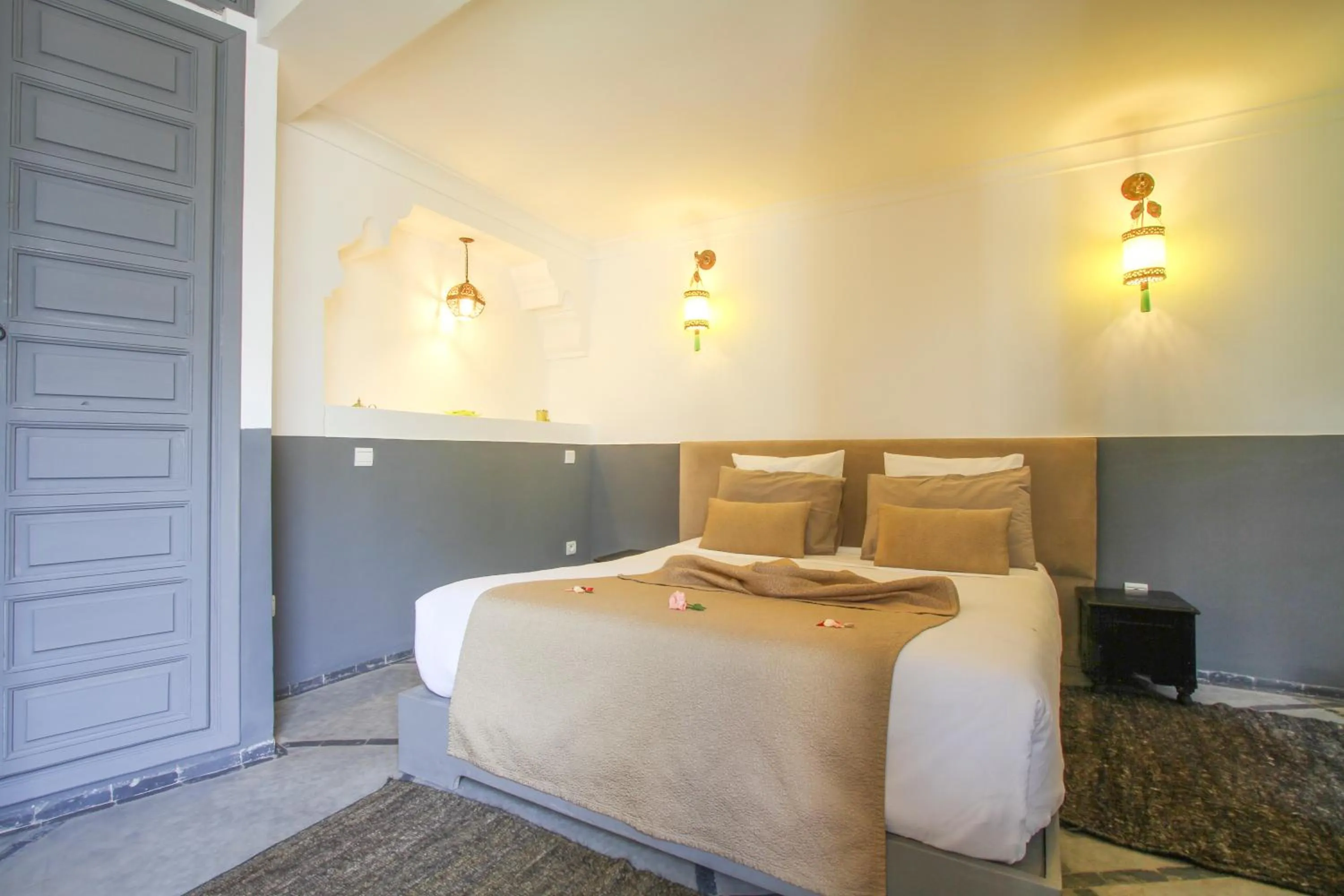 Bed in Riad 64 Maison D'hôtes & Spa