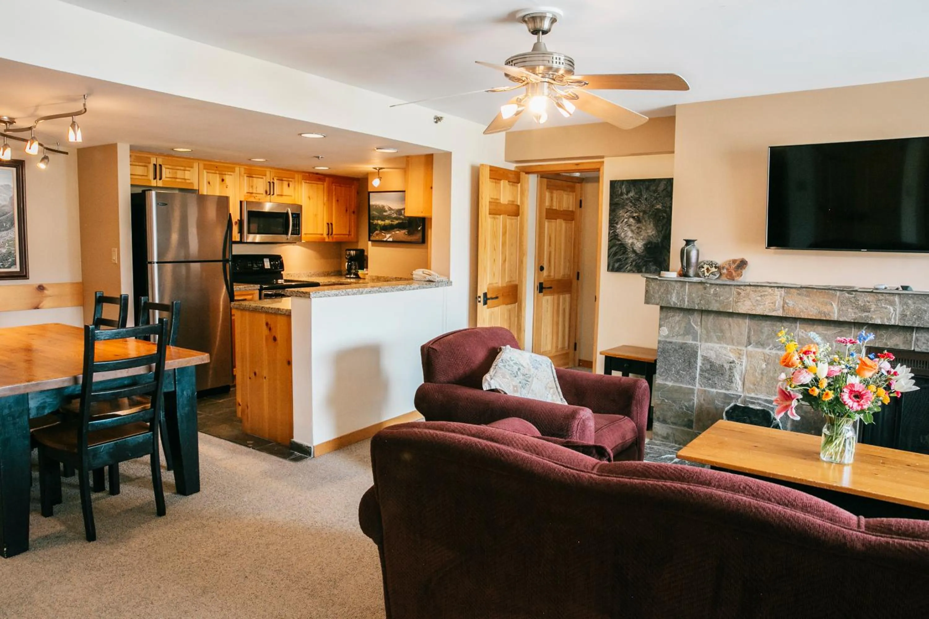 Living room in Carleton Lodge