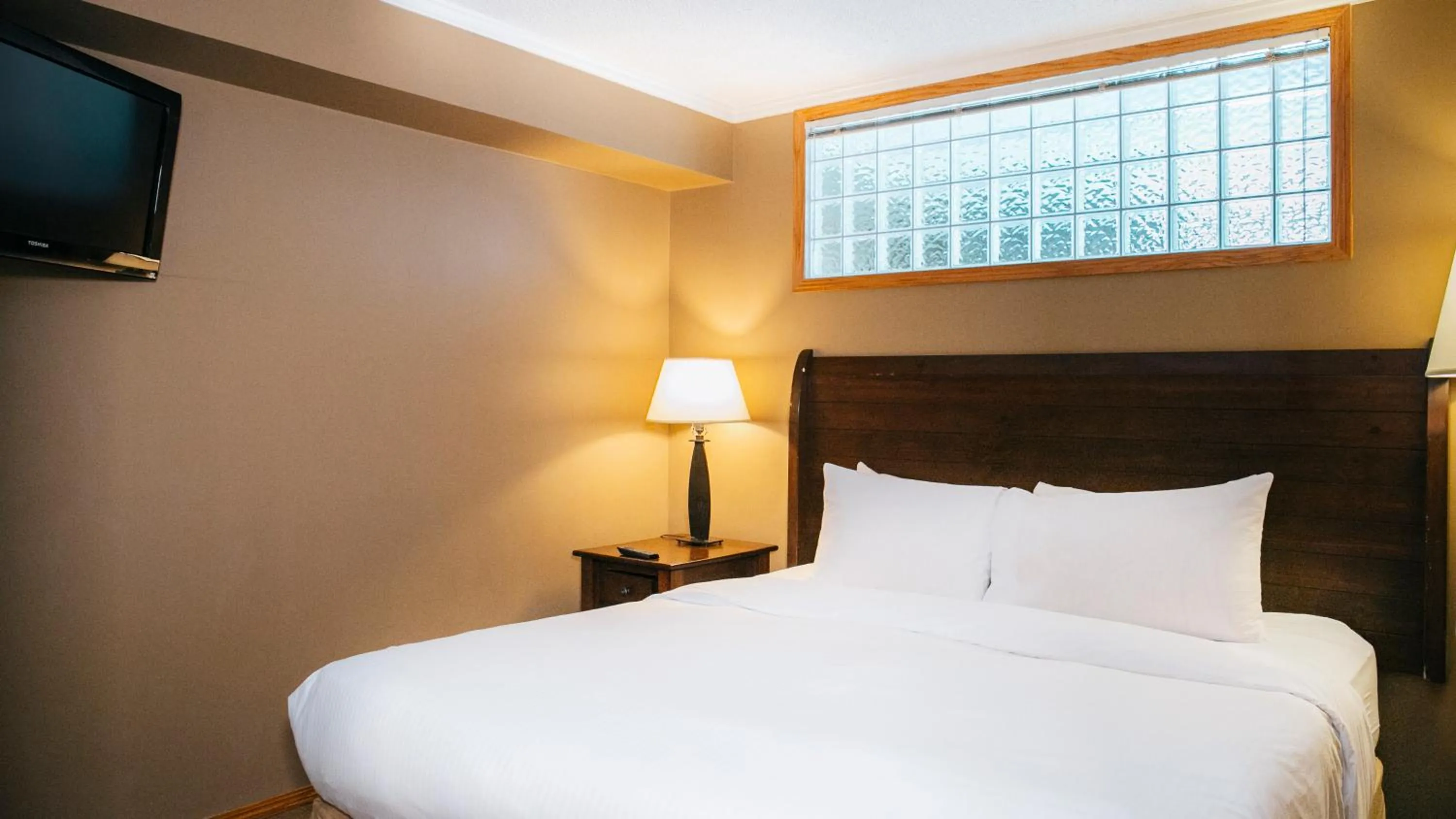 TV and multimedia, Bed in Carleton Lodge