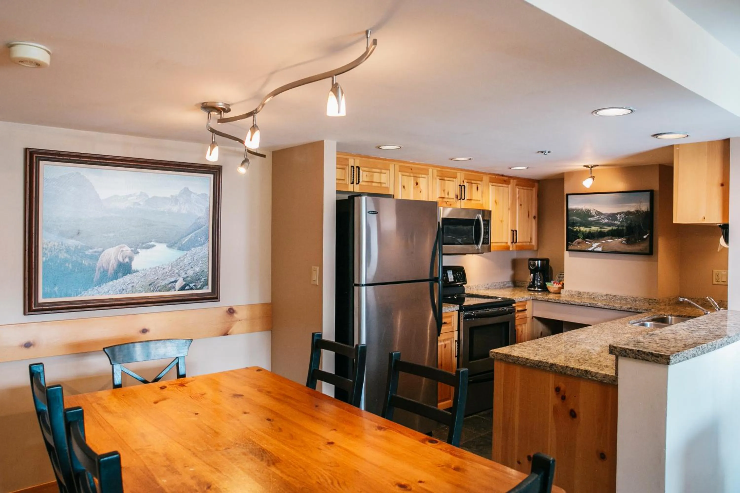Dining area in Carleton Lodge
