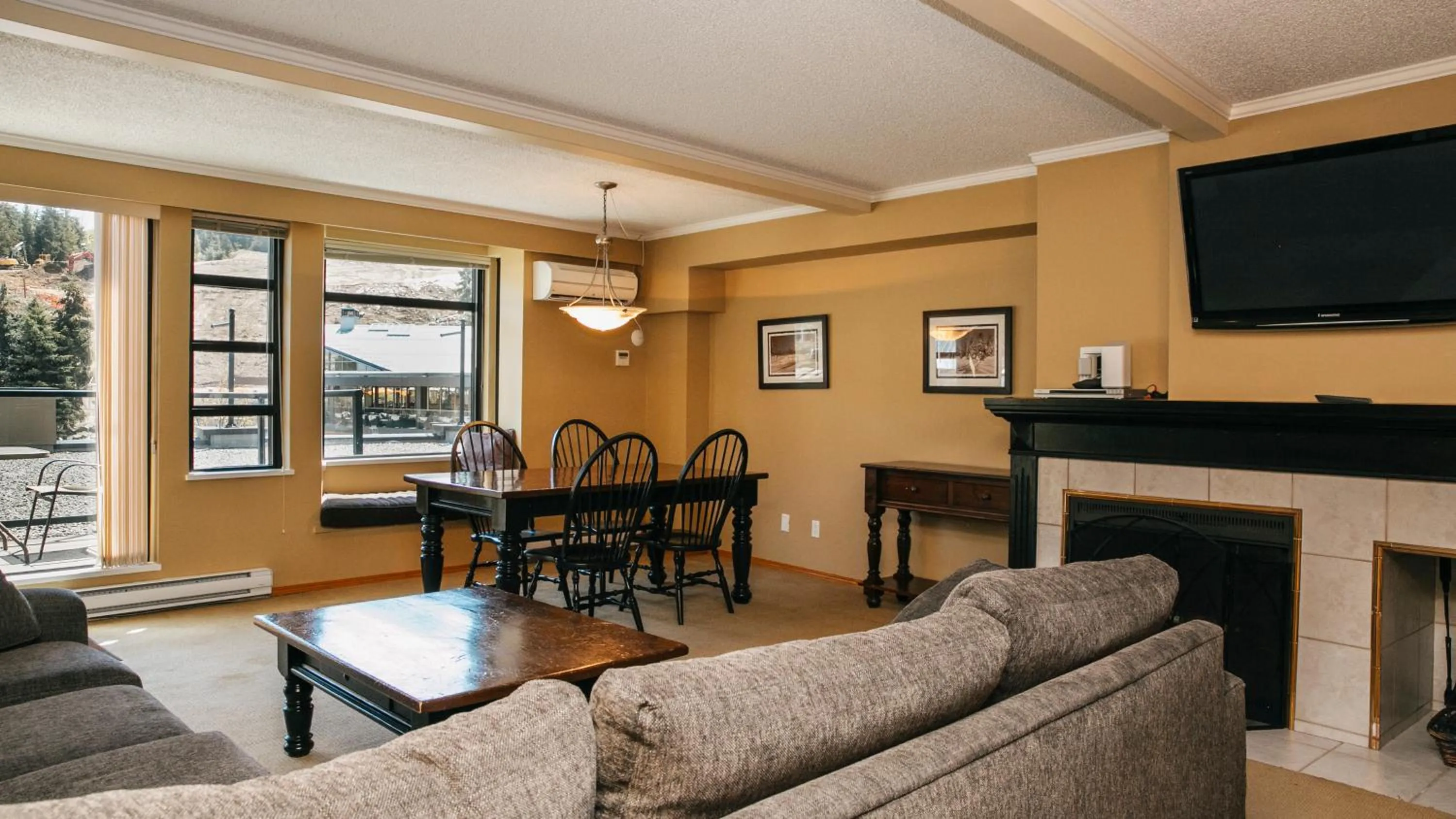 Patio in Carleton Lodge