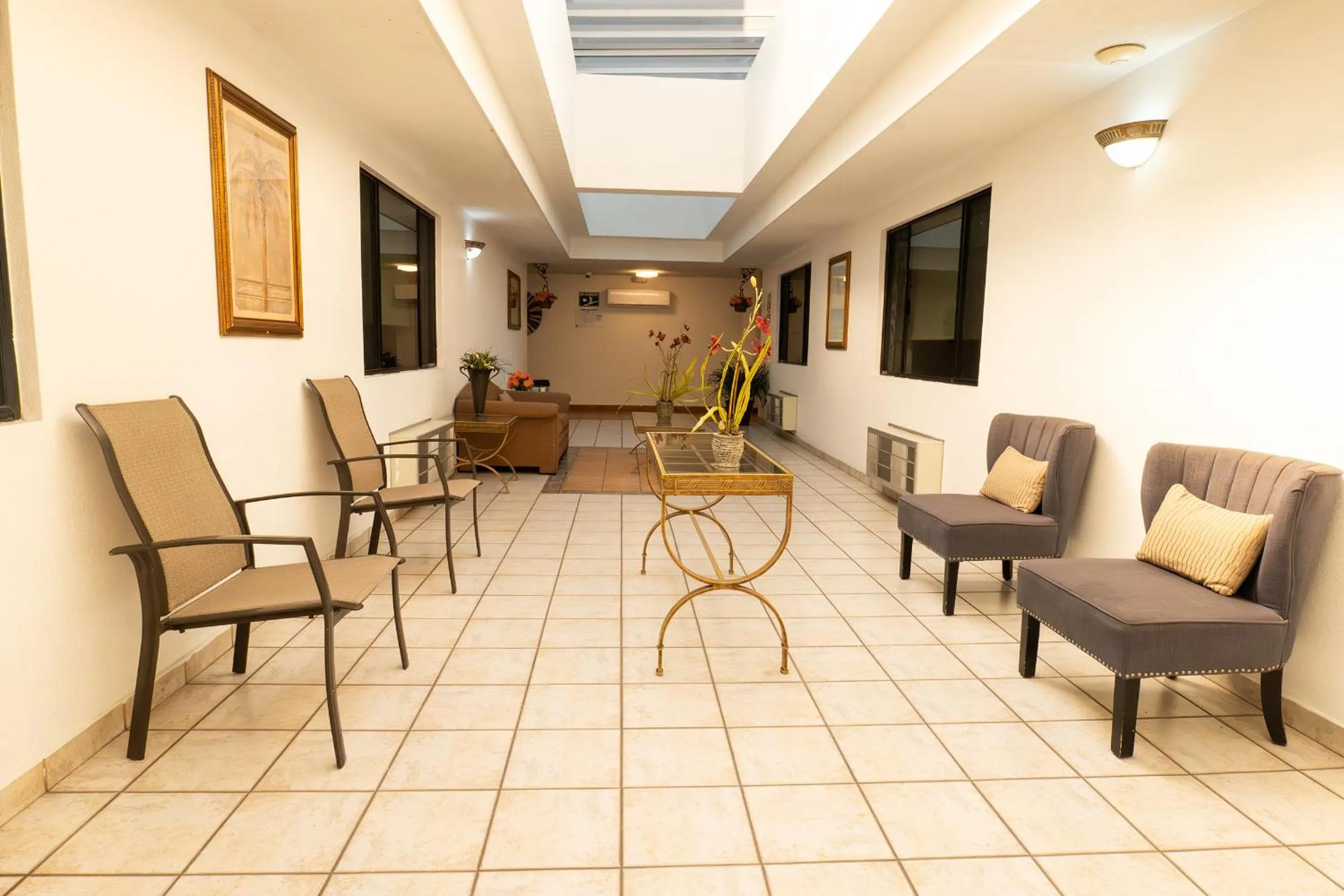 Property building in Baja Inn Hoteles La Mesa