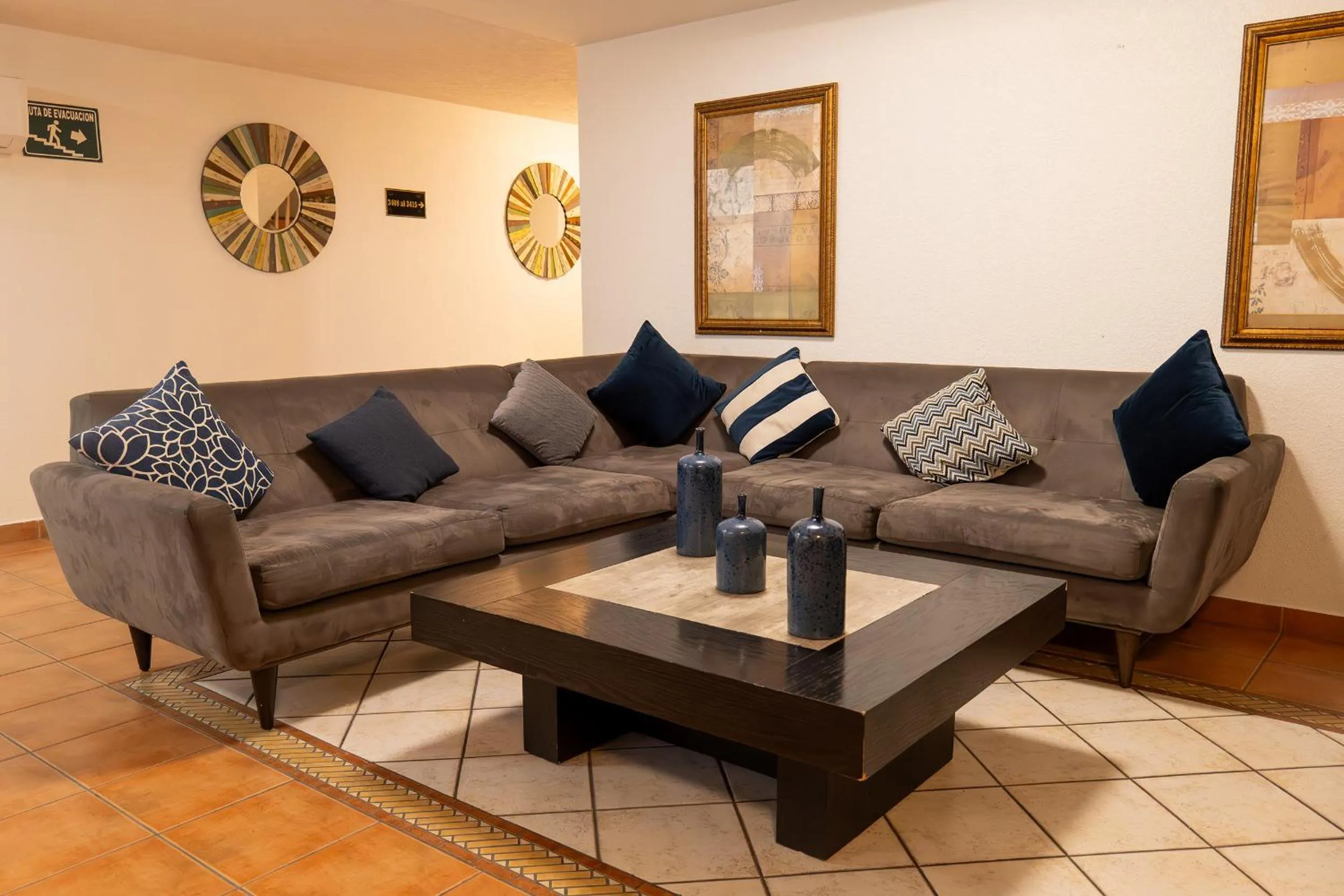 Property building in Baja Inn Hoteles La Mesa