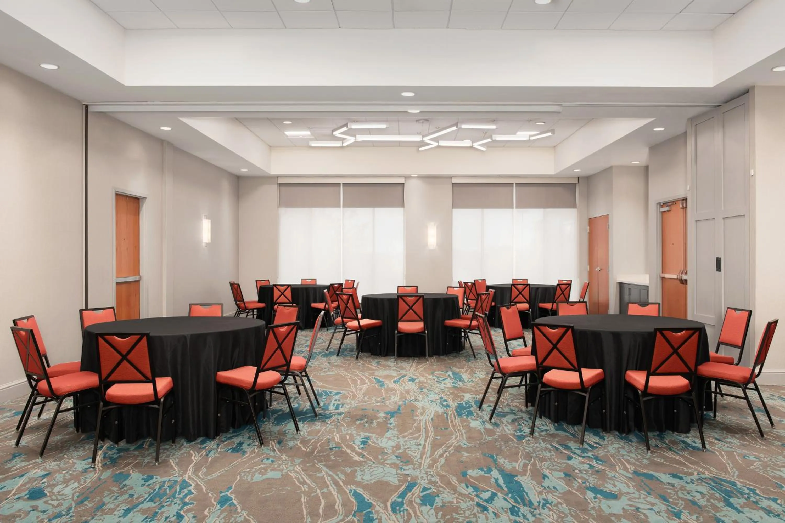 Meeting/conference room in Hilton Garden Inn Solomons