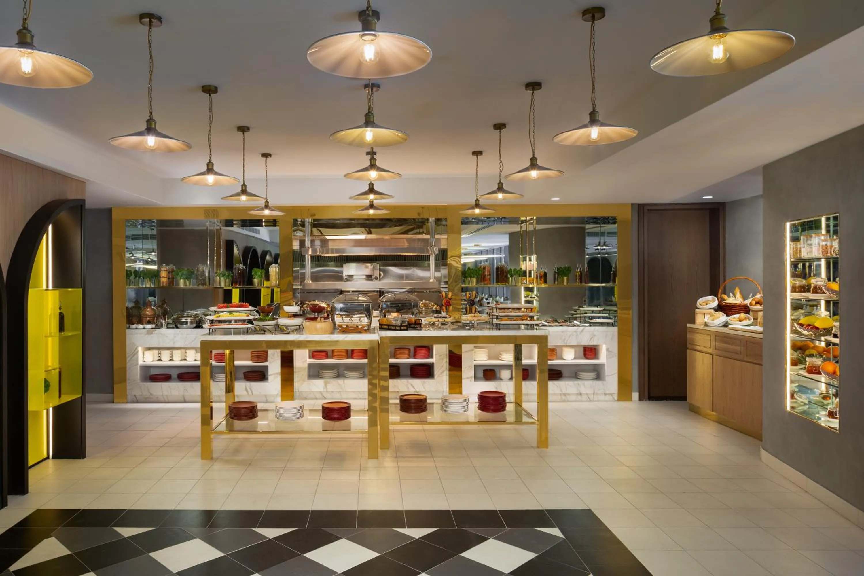 Restaurant/places to eat in Millennium Atria Business Bay