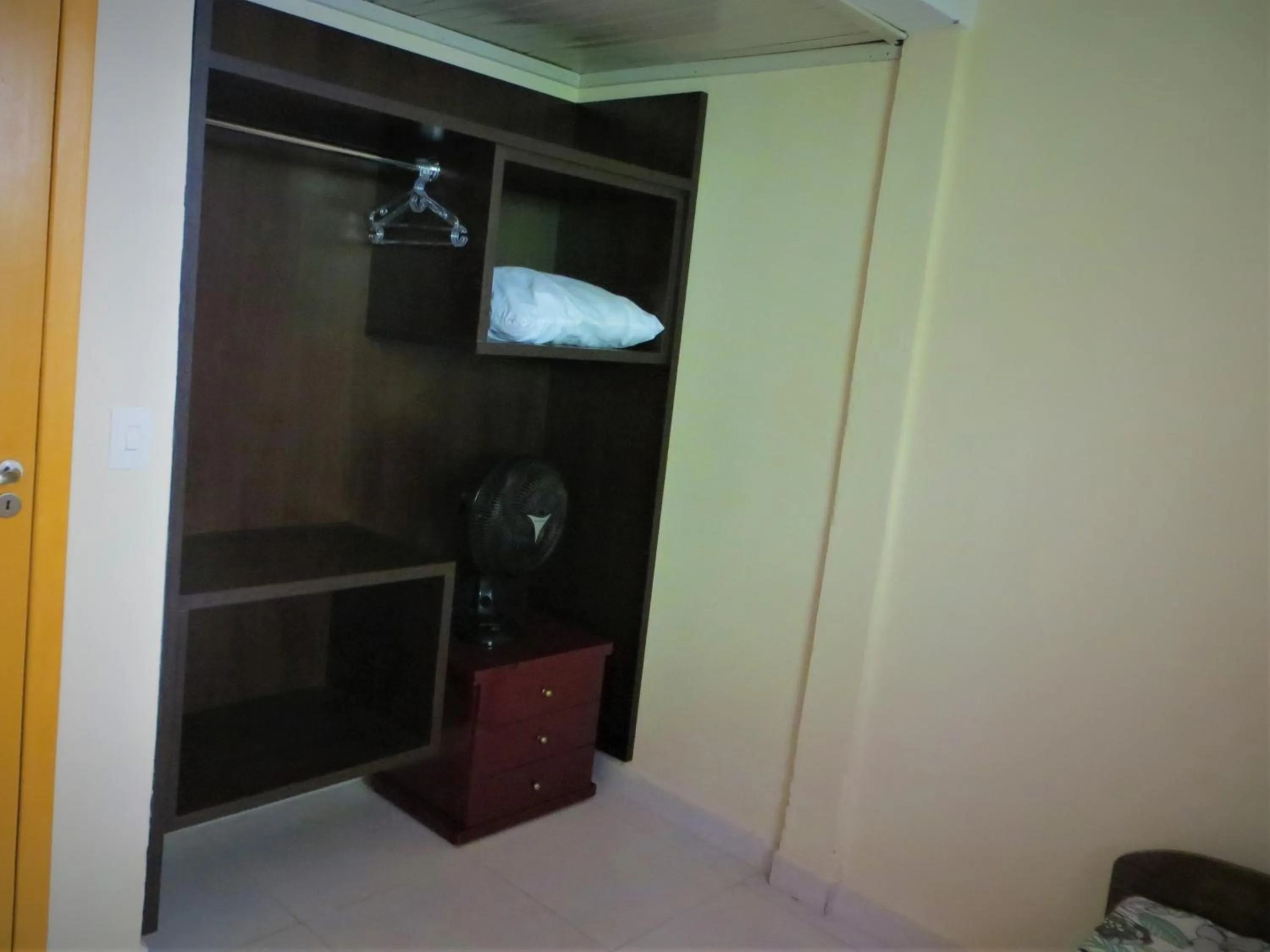 wardrobe in Pousada Ecomar