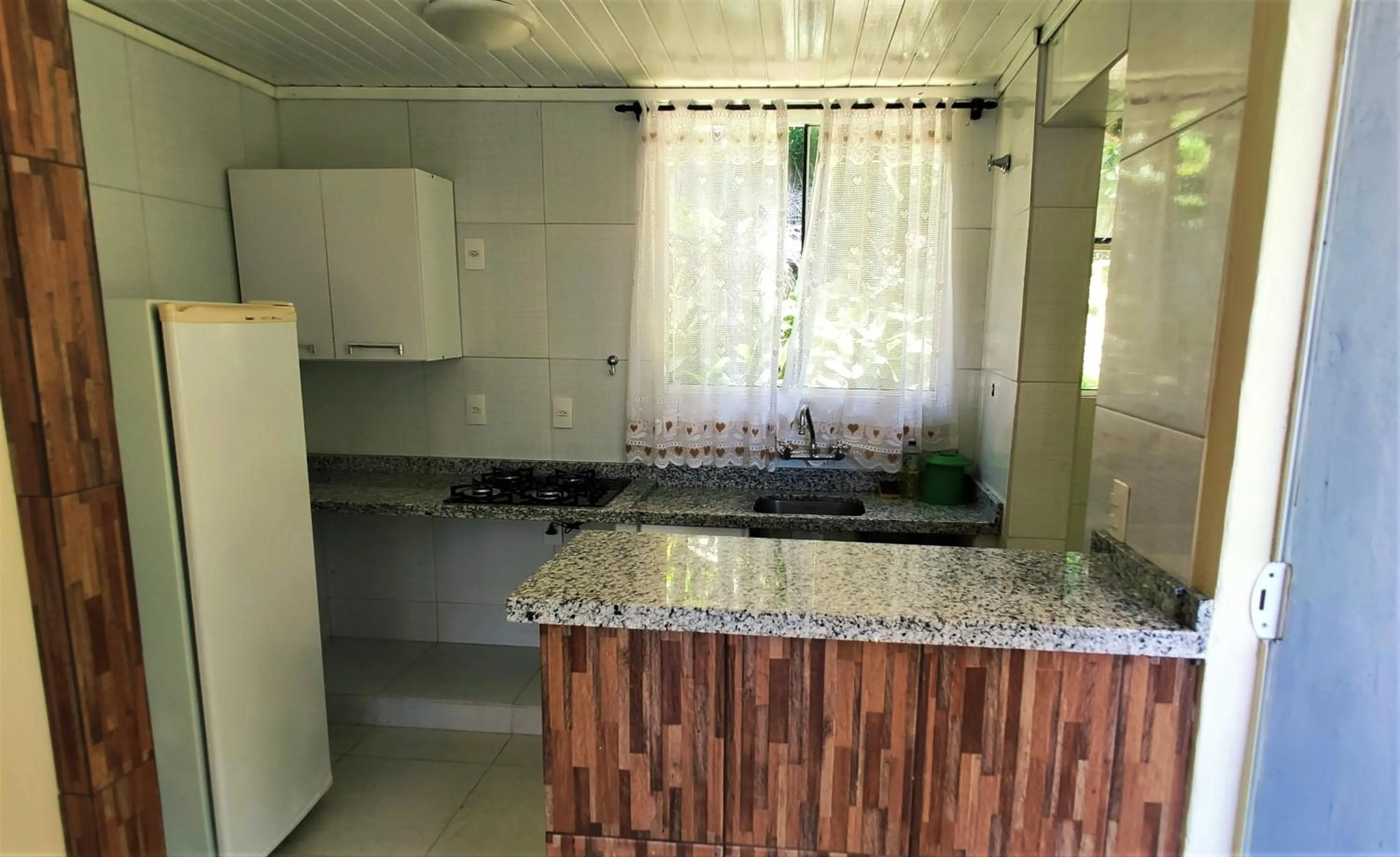 Kitchen or kitchenette in Pousada Ecomar