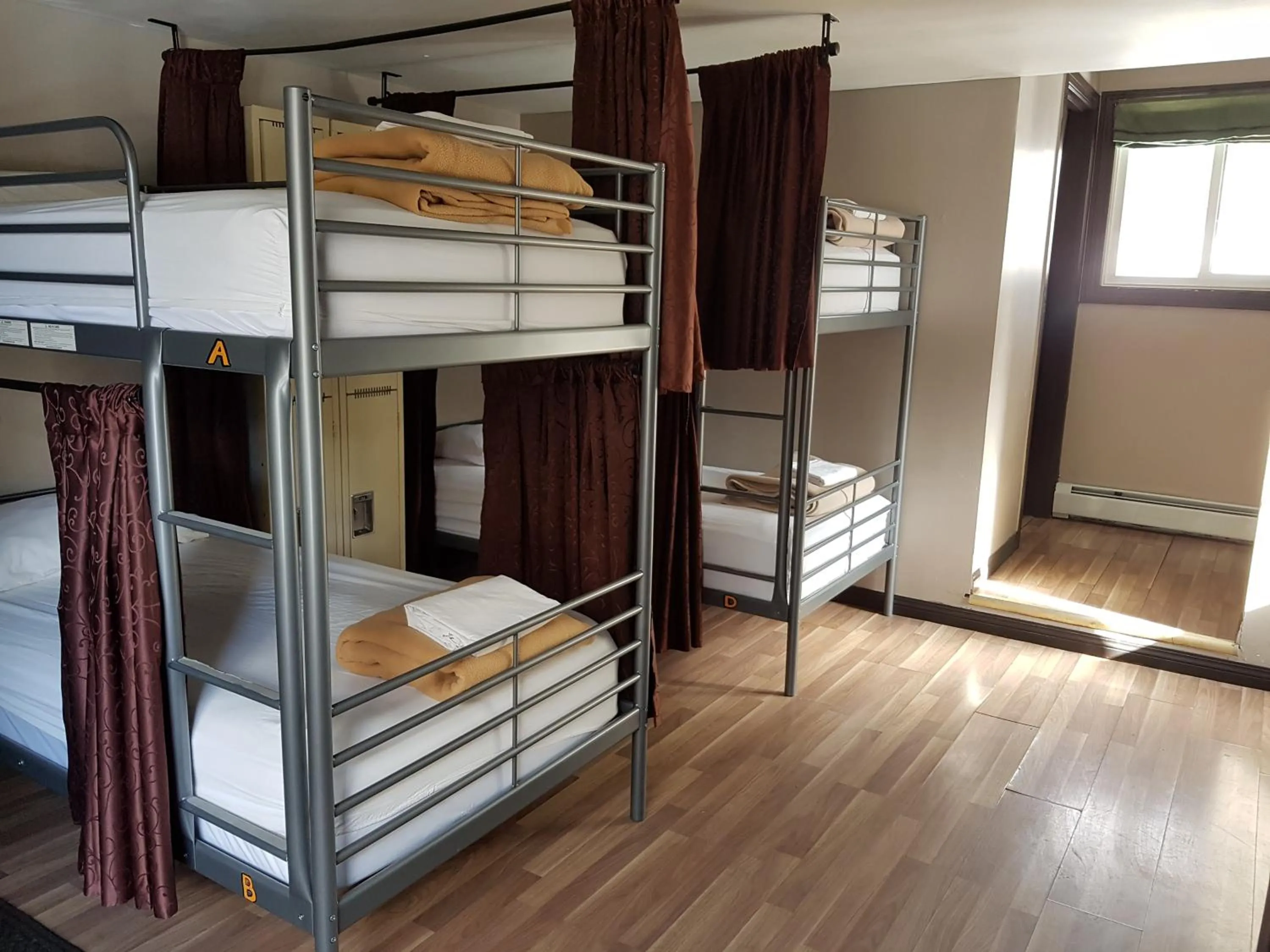 Bedroom, Bed in Banff International Hostel