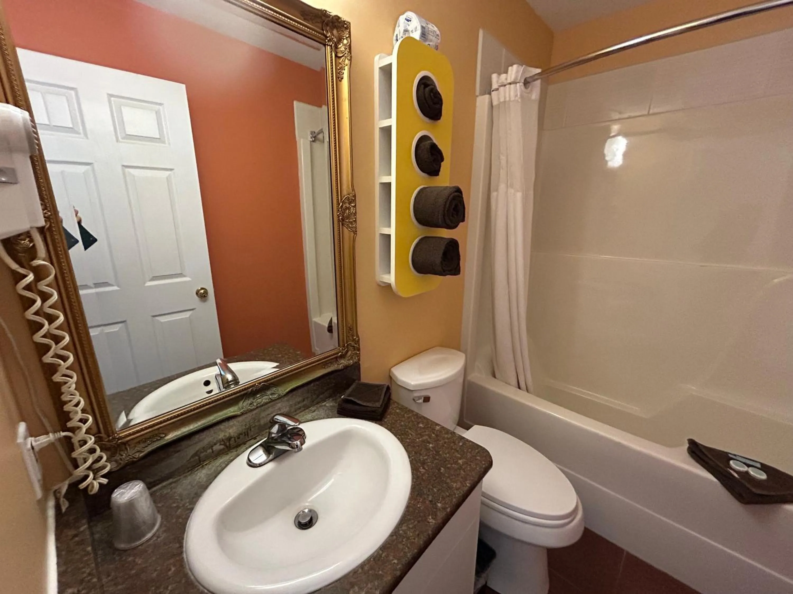 Riverside Motel Cache Creek