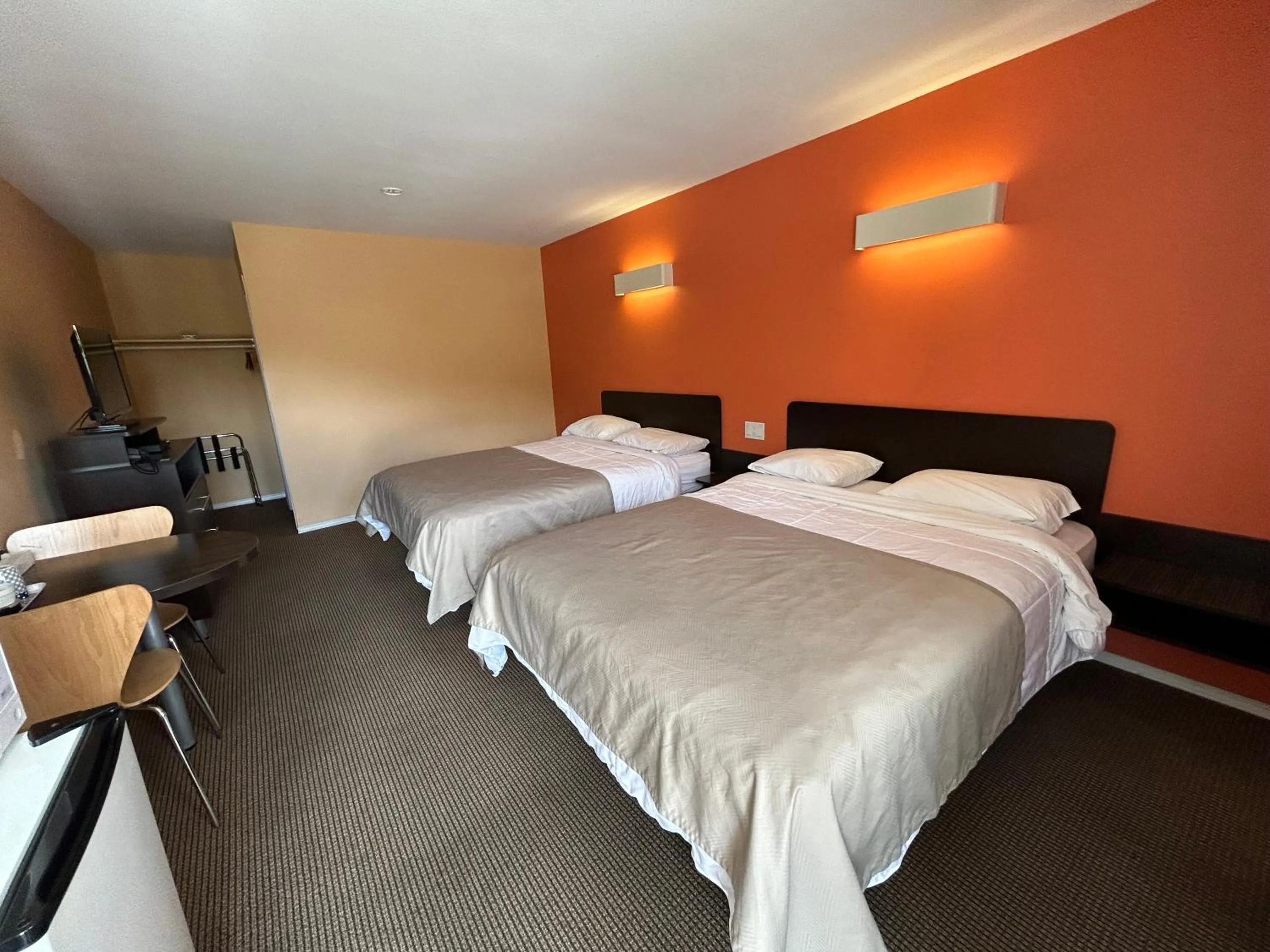 Bed in Riverside Motel Cache Creek