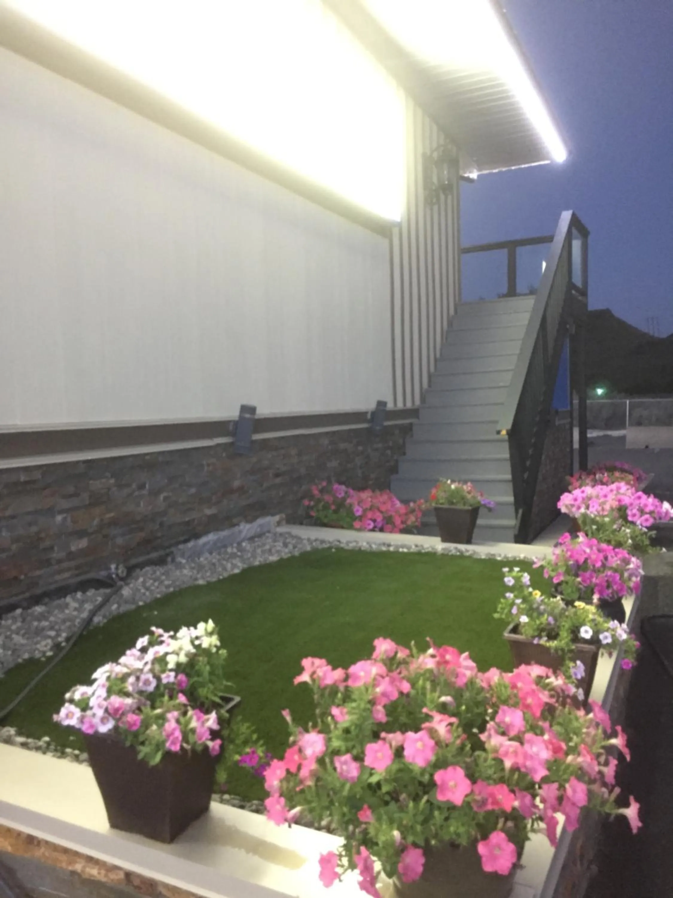 Facade/entrance in Riverside Motel Cache Creek