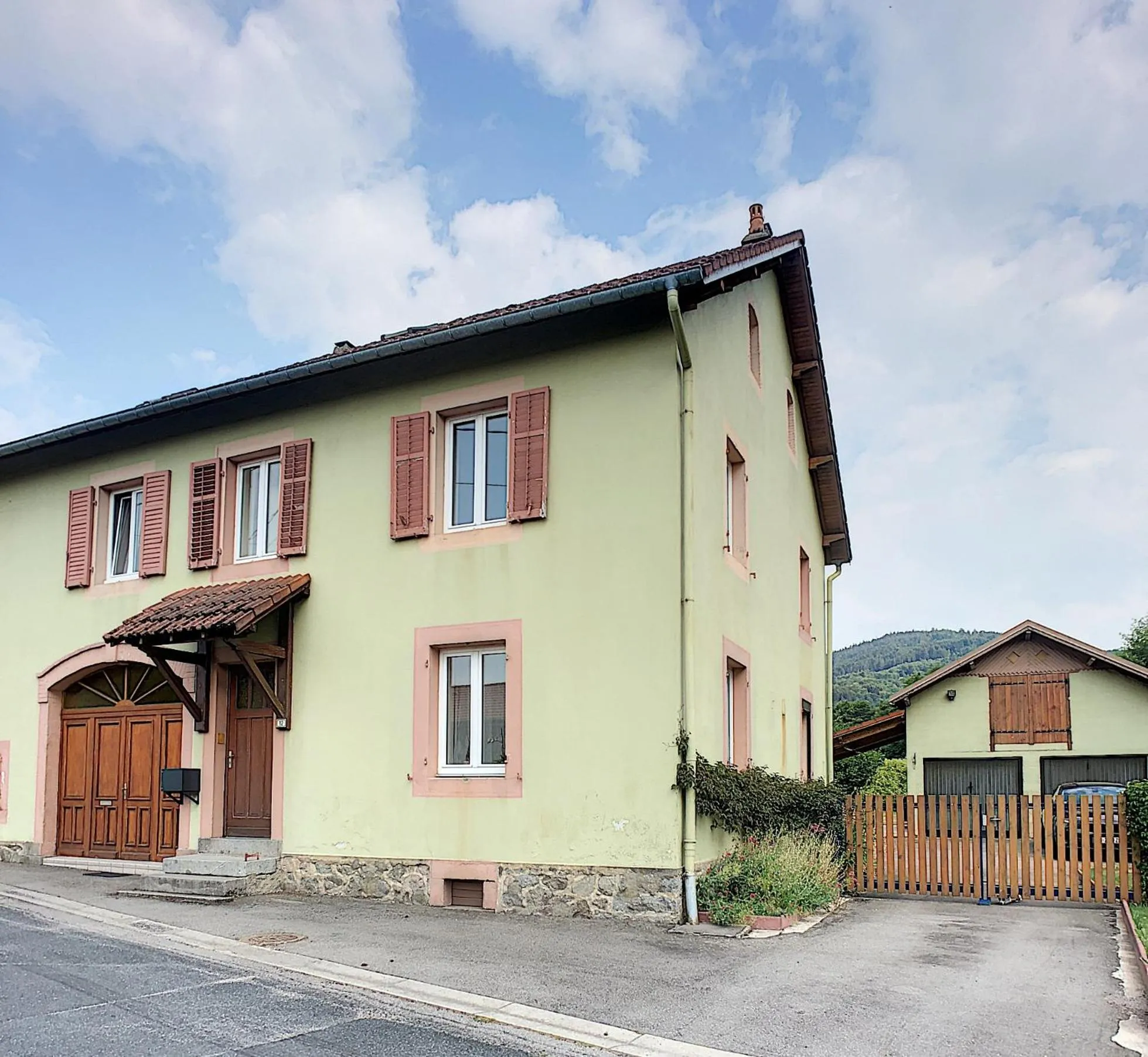 Property building in Mon Eden Vosgien