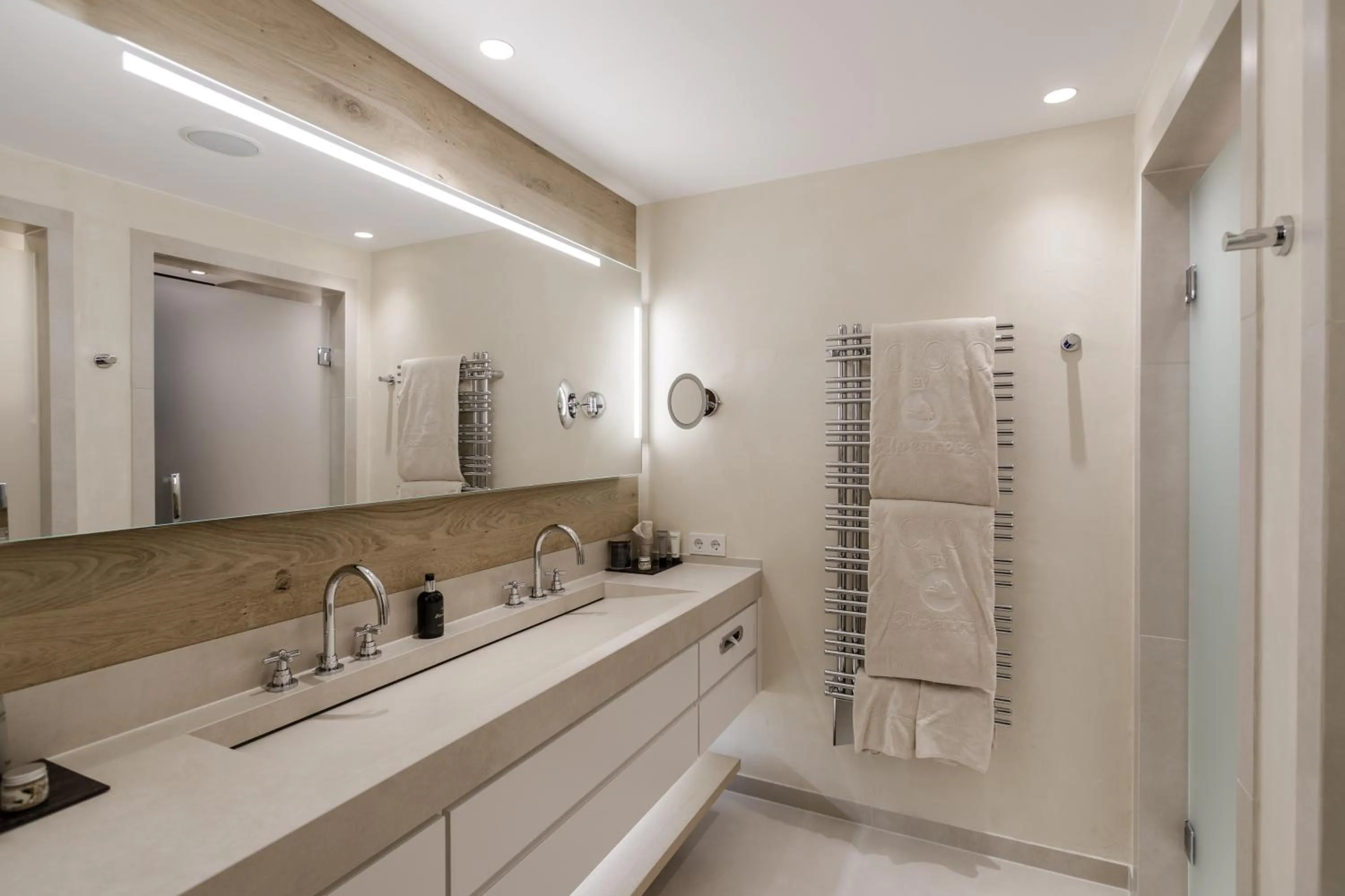 Bathroom in Cocoon - Alpine Boutique Lodge