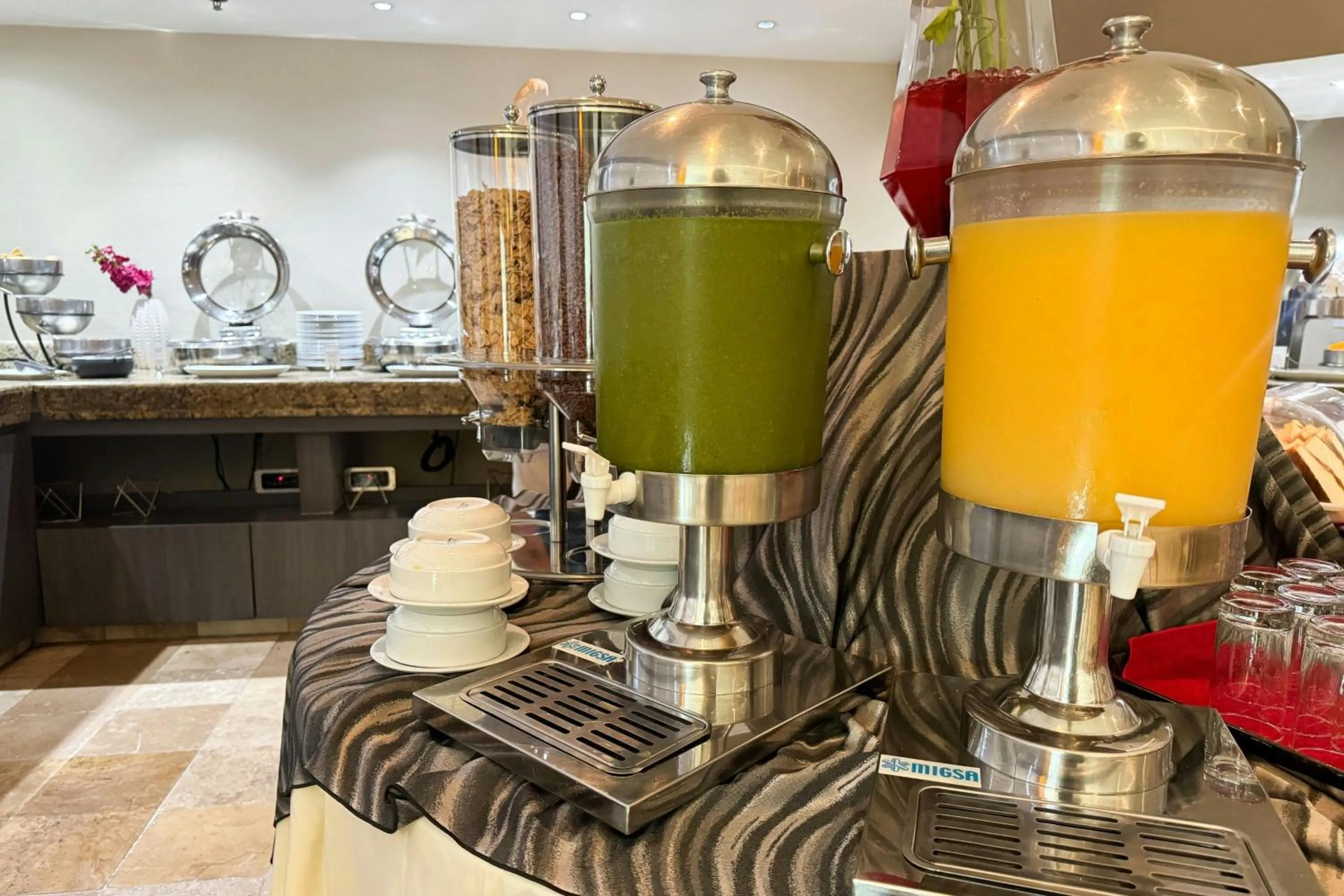 Breakfast in Courtyard by Marriott Villahermosa Tabasco