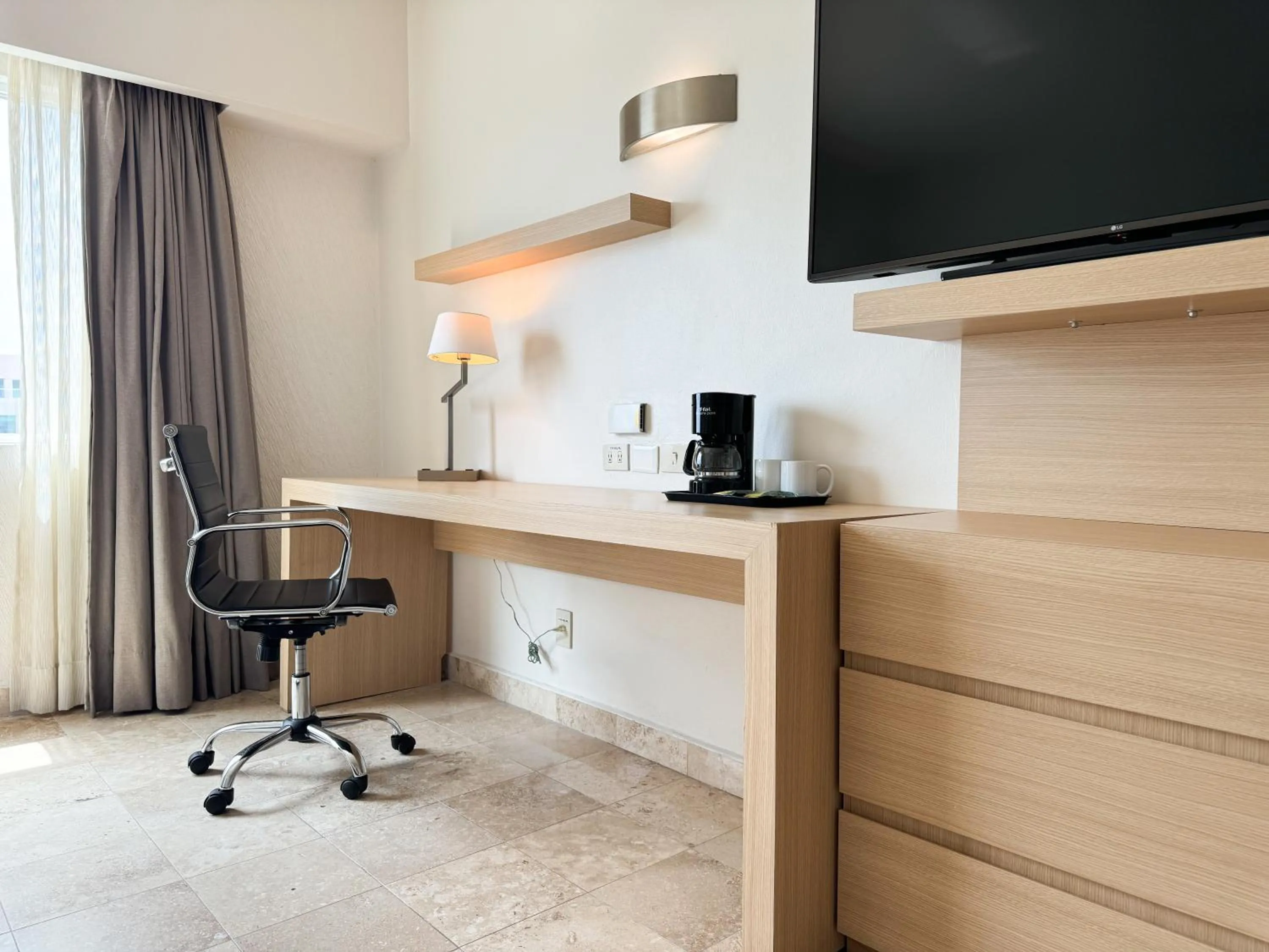 Seating area in Courtyard by Marriott Villahermosa Tabasco